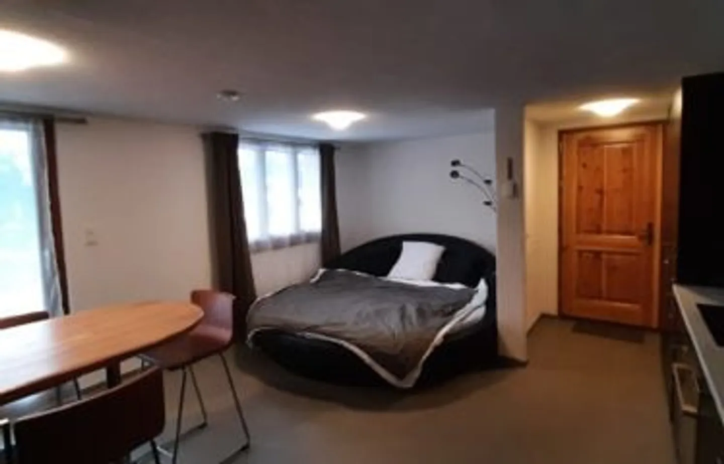 Studio affascinante in affitto a St-Luc (affitto annuale) - Foto 1 di 8