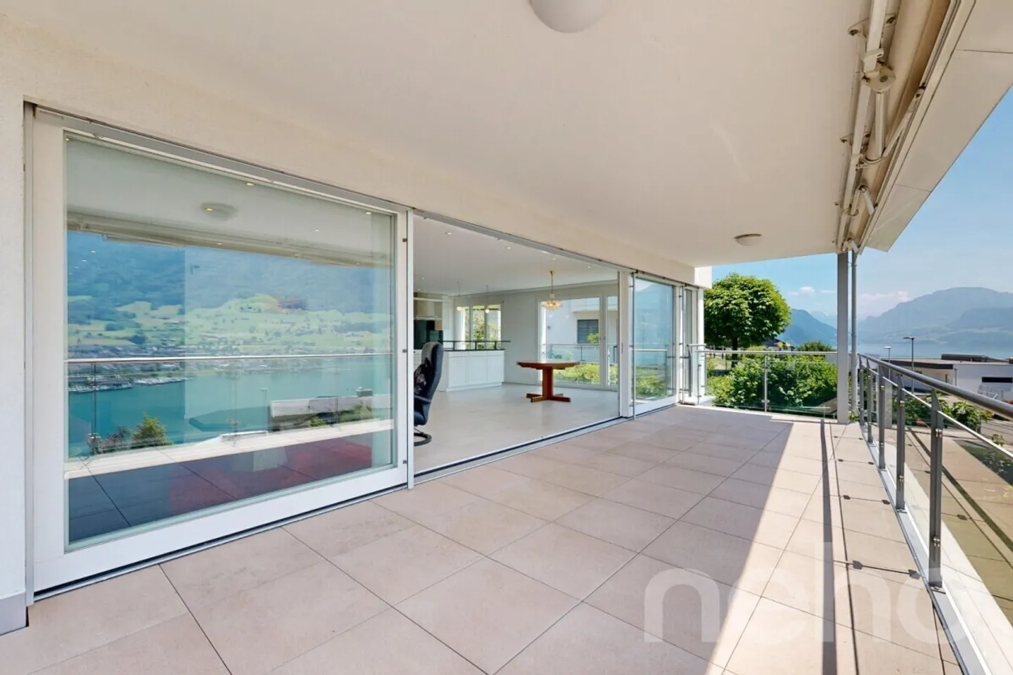 Appartamento con Terrazza e Vista Lago Esclusivo - Foto 4 di 12