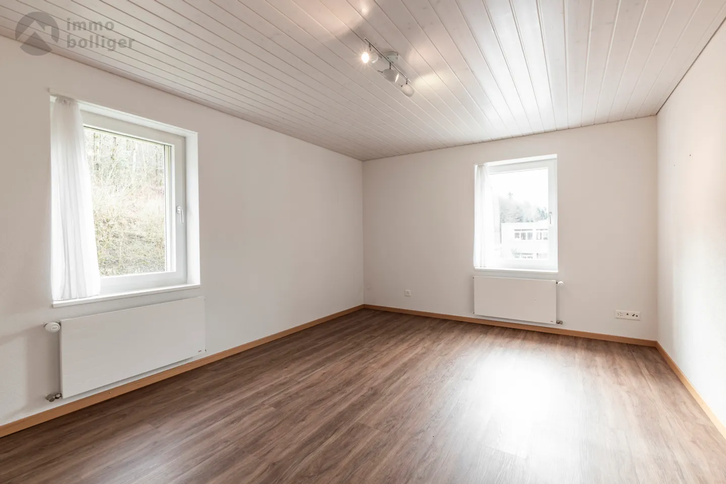 History Meets Modernity: Stylish Single-Family Home with Great Potential in Zofingen - Photo 7 of 10