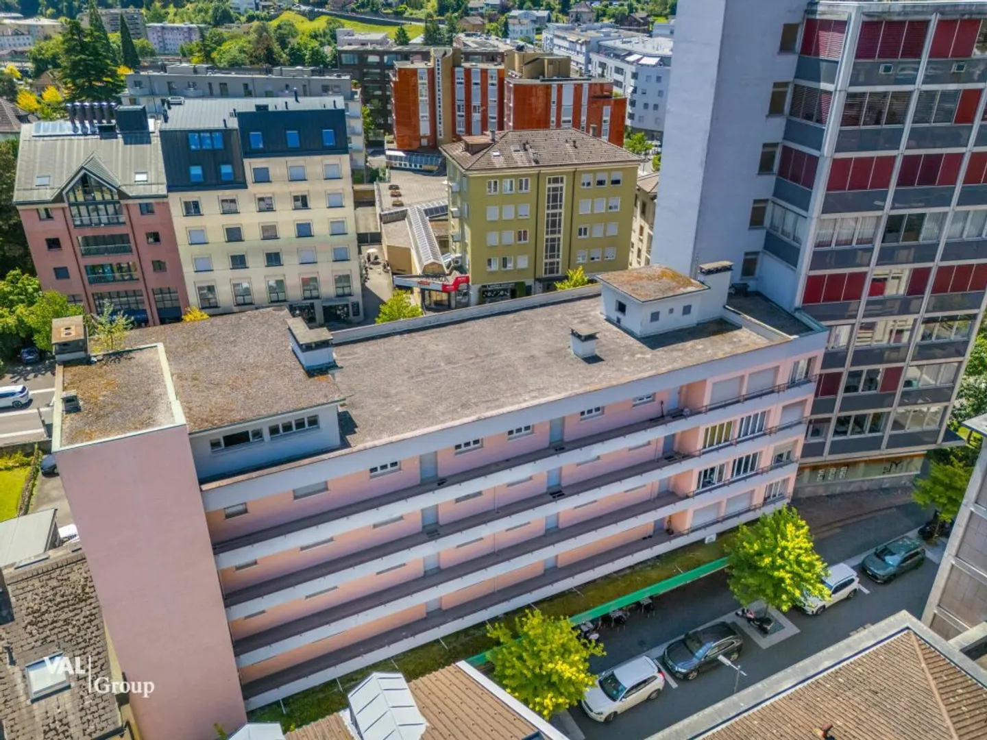 Geräumige 4.5-Zimmer-Wohnung mit Balkon im Herzen von Monthey renoviert - Foto 10 von 10