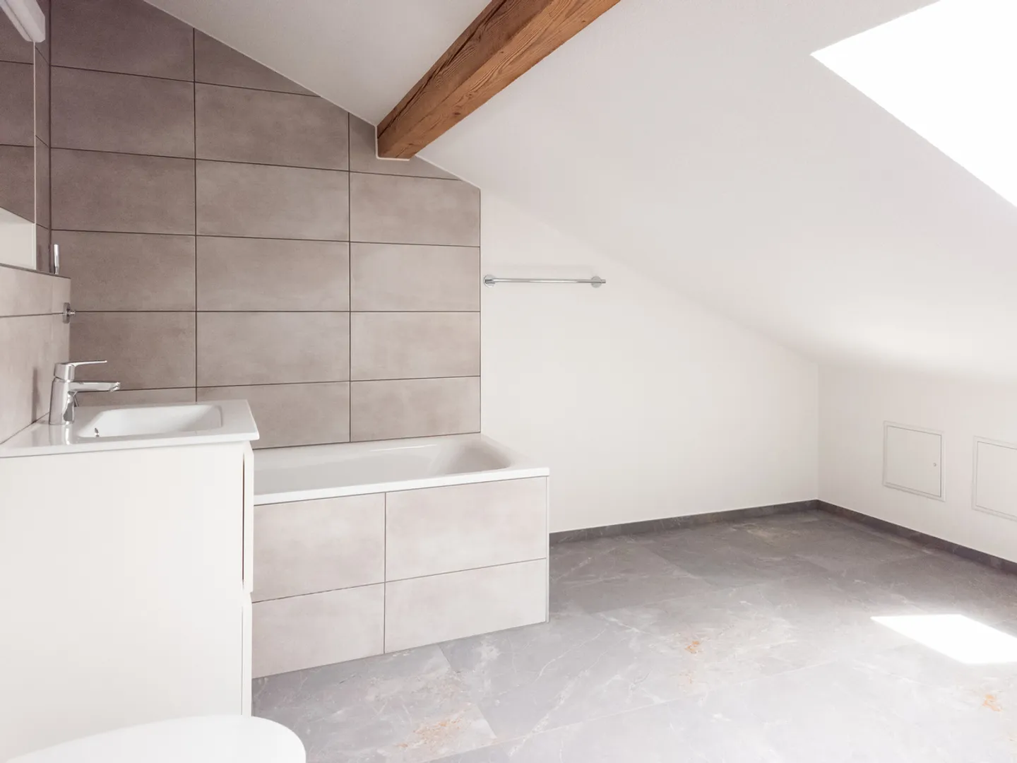 Grande villa completamente ristrutturata di 7,5 locali - Foto 9 di 13