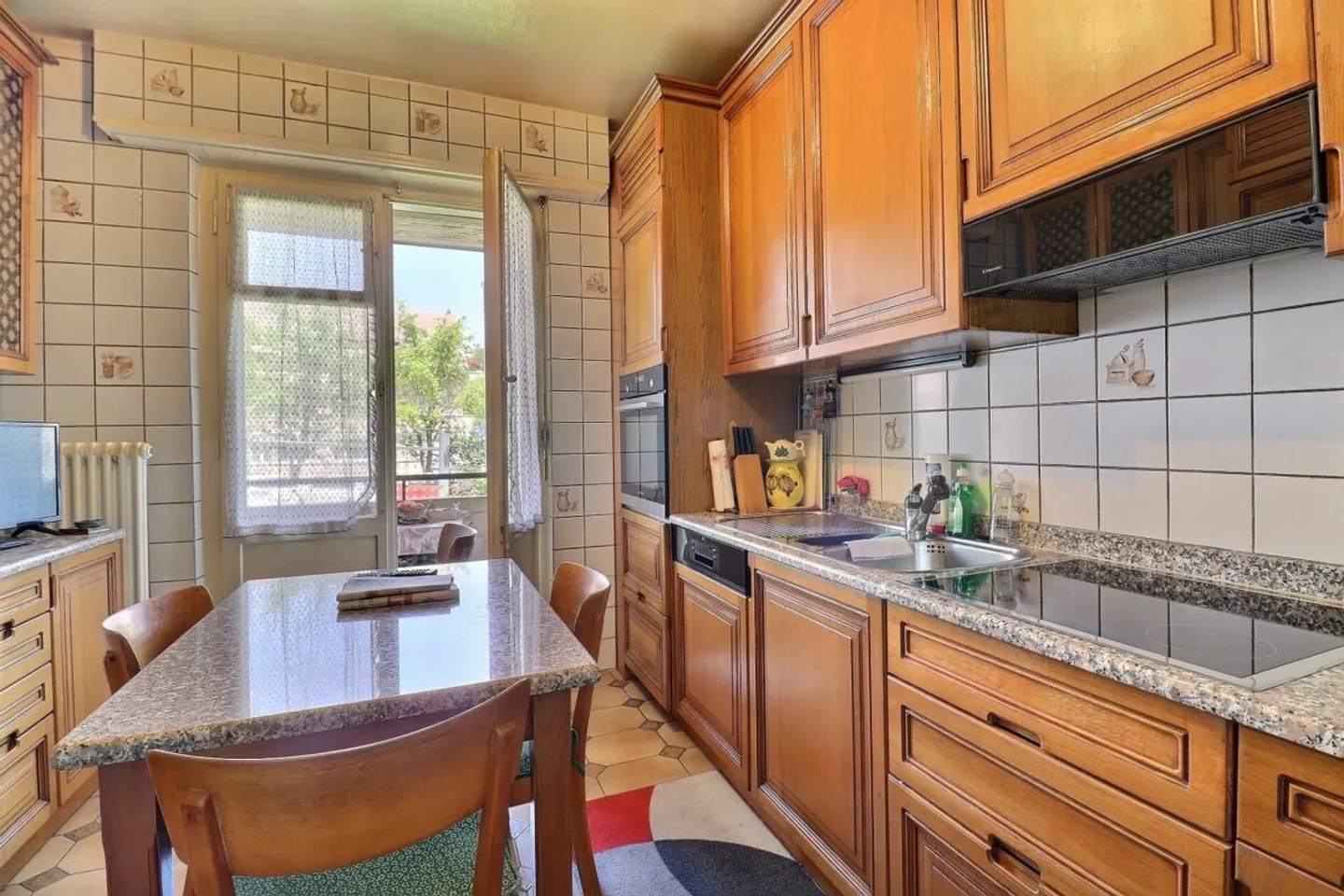 4,5-Zimmer-Wohnung im 2. Stock - Foto 2 von 16