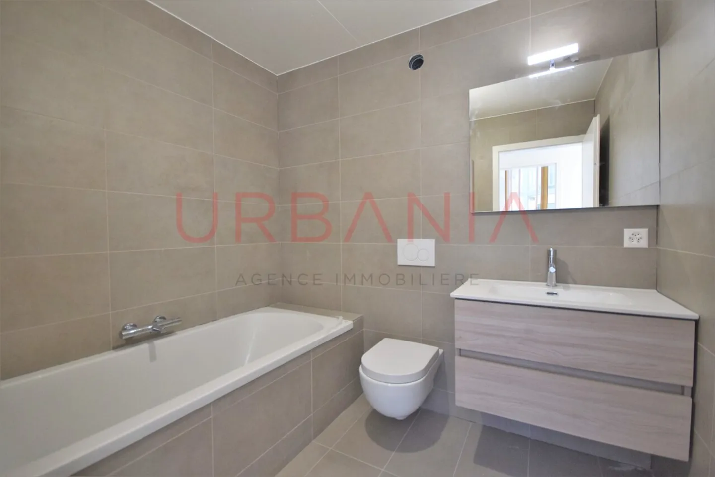 Magnifique maison au coeur du Vieux-Carouge - Photo 7 sur 11