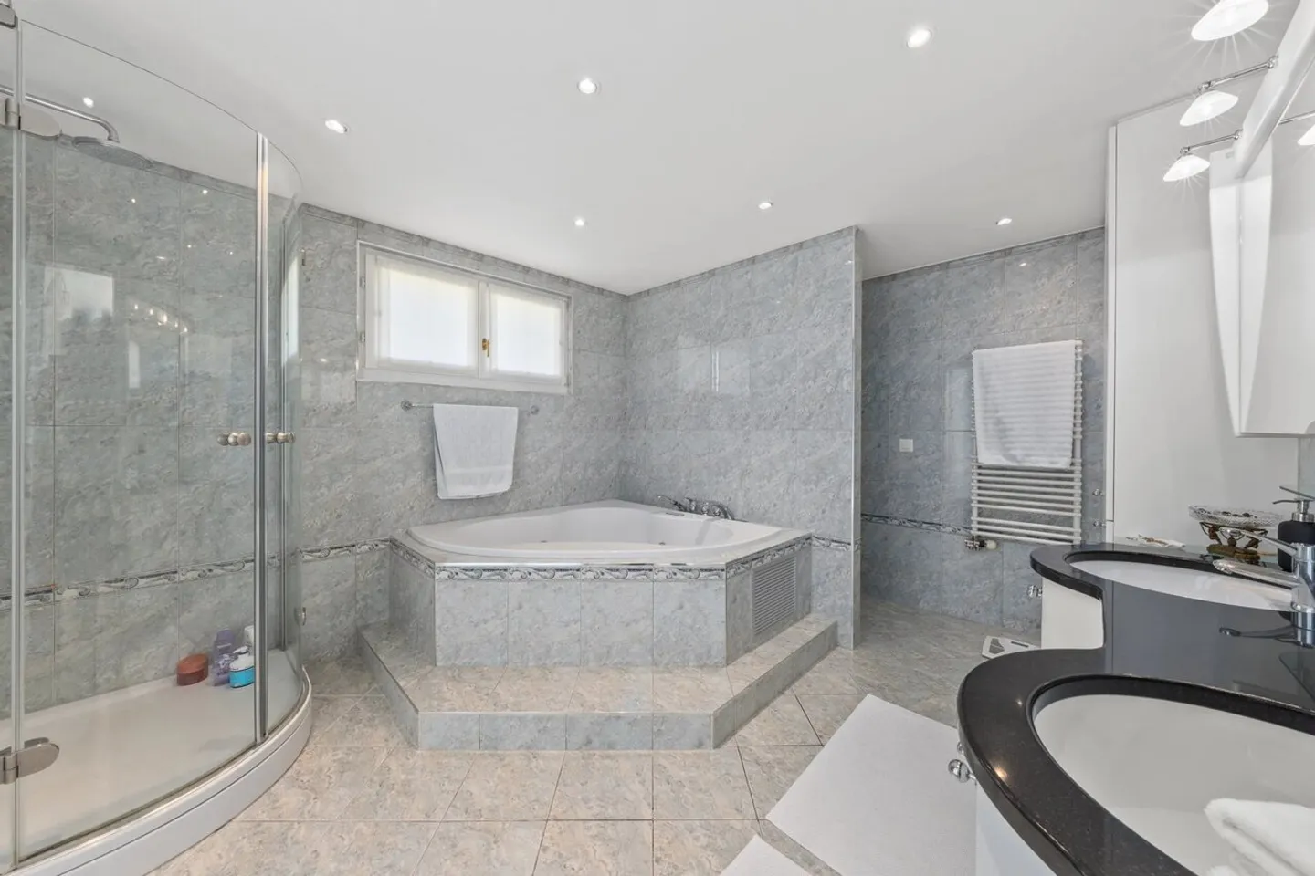 9,5-Zimmer-Haus - Foto 13 von 13