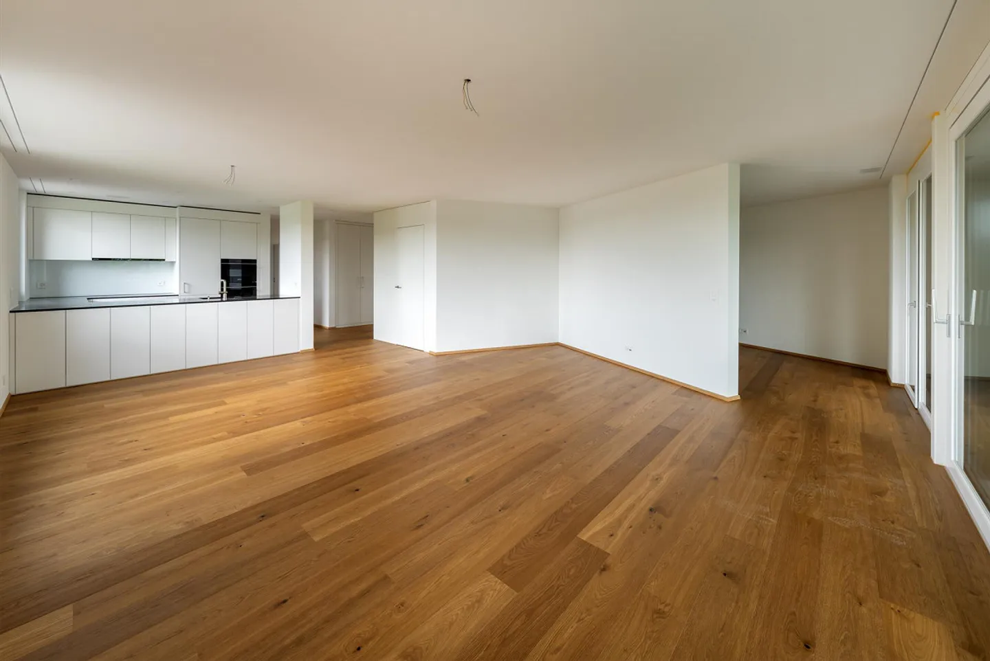 Appartamento moderno attrezzato con 5,5 stanze - Foto 5 di 11