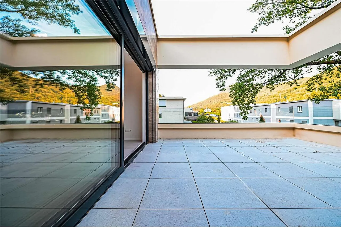 BARBENGO - Prestigeträchtige Penthouse in einer eleganten Residenz - Foto 9 von 10