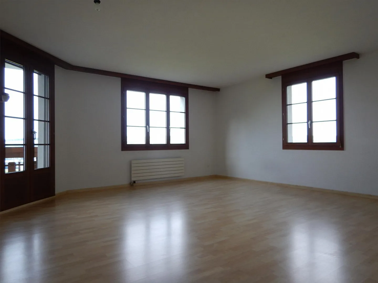 Charmante 3.5-Zimmerwohnung im Grünen – Sigigen (2. OG rechts) - Foto 2 von 6
