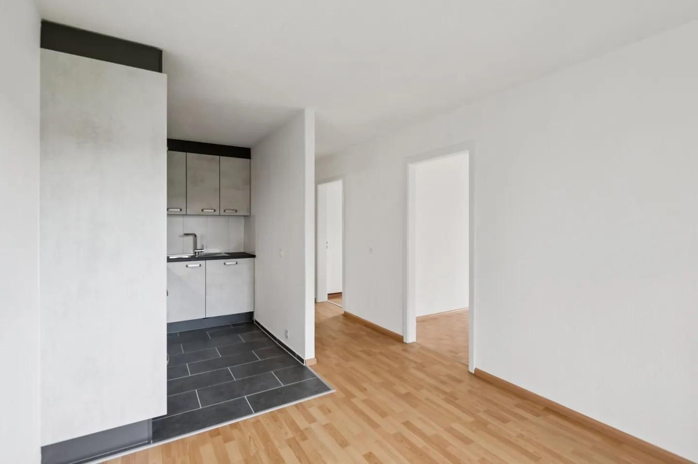 2.5 Room Apartment - Photo 6 of 10