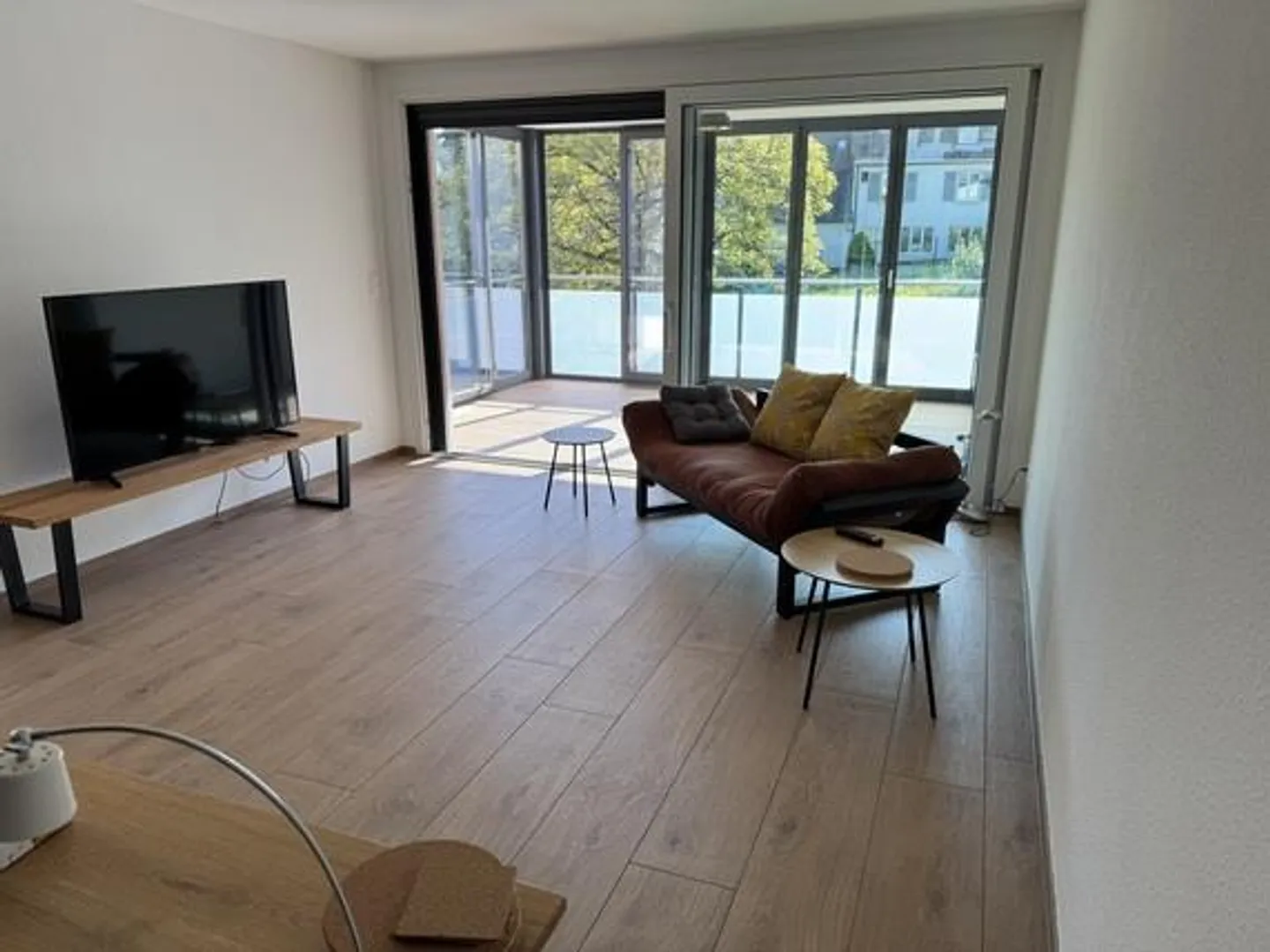 Exclusive barrier-free 2.5-room apartment with winter garden, 68 m2. - Photo 3 of 20