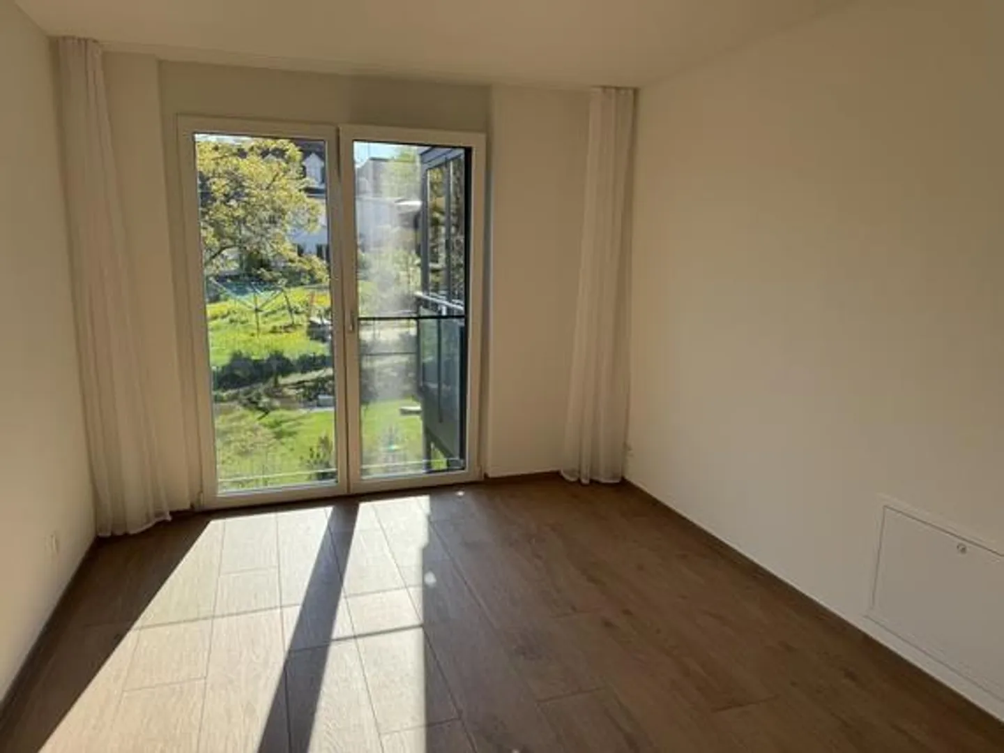 Exclusive barrier-free 2.5-room apartment with winter garden, 68 m2. - Photo 8 of 20