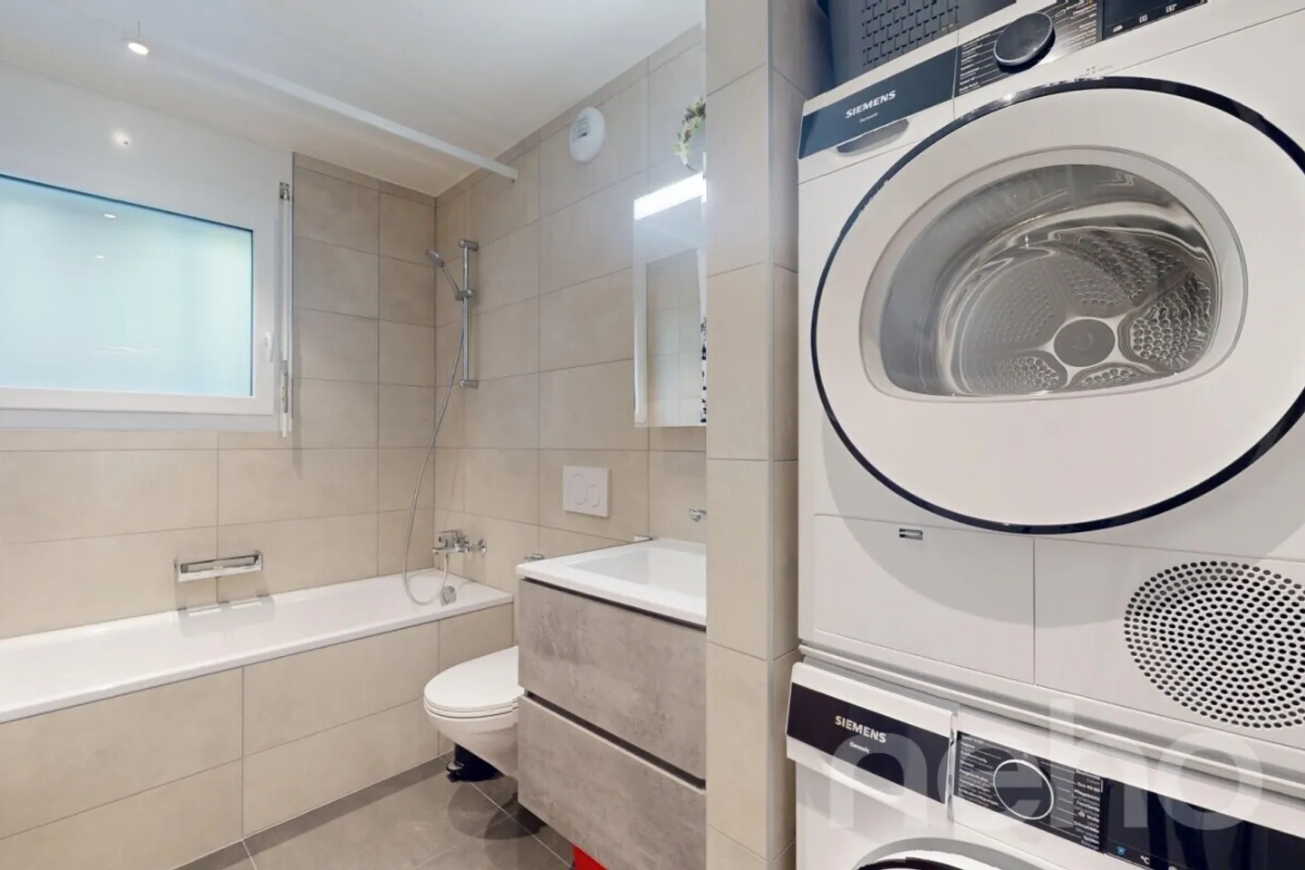 Beautiful new apartment with garden in a small condominium - Photo 10 of 12