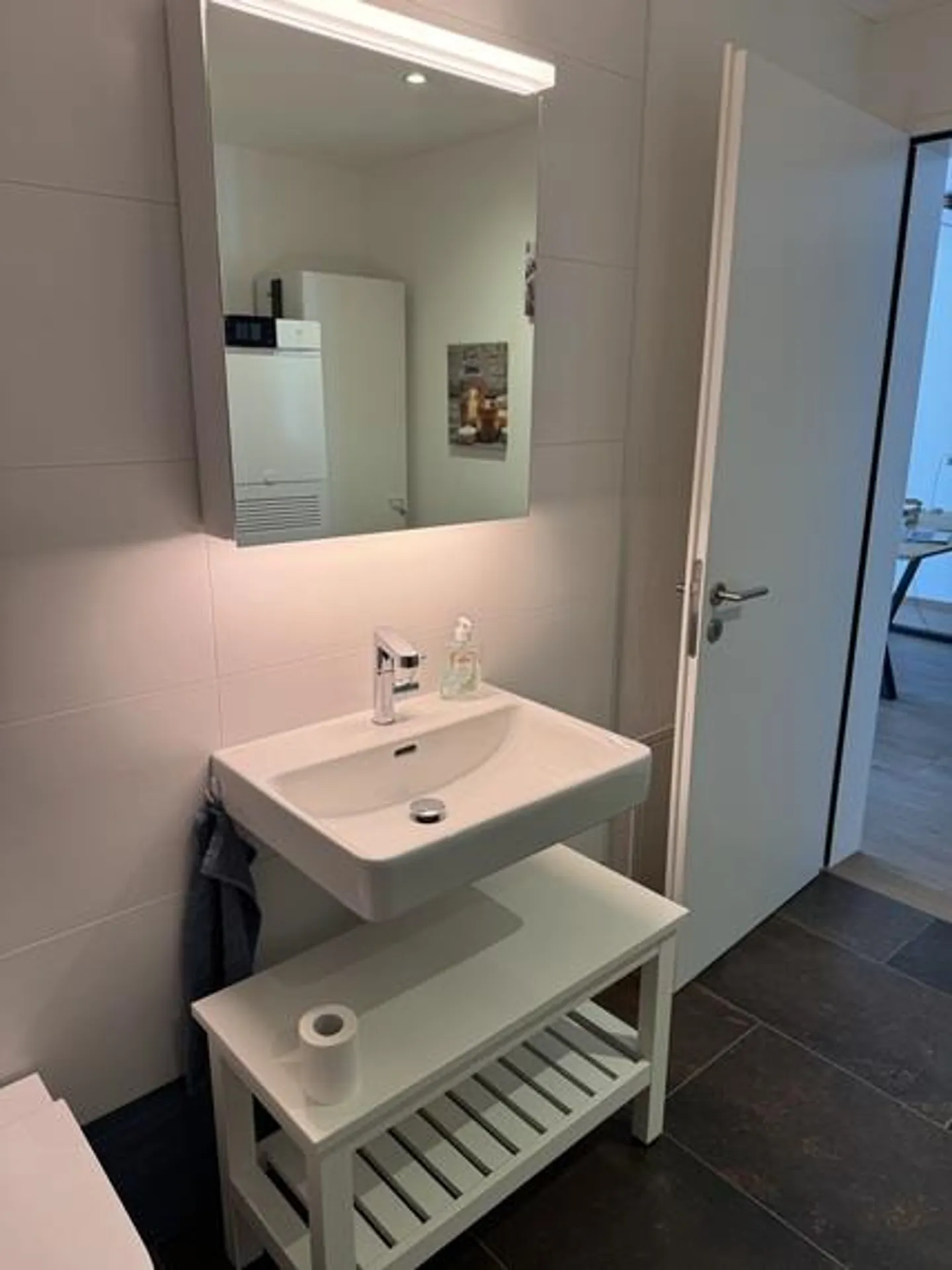 Exclusive barrier-free 2.5-room apartment with winter garden, 68 m2. - Photo 10 of 20