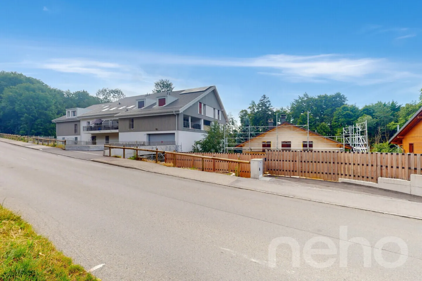 Beautiful new apartment with garden in a small condominium - Photo 11 of 12