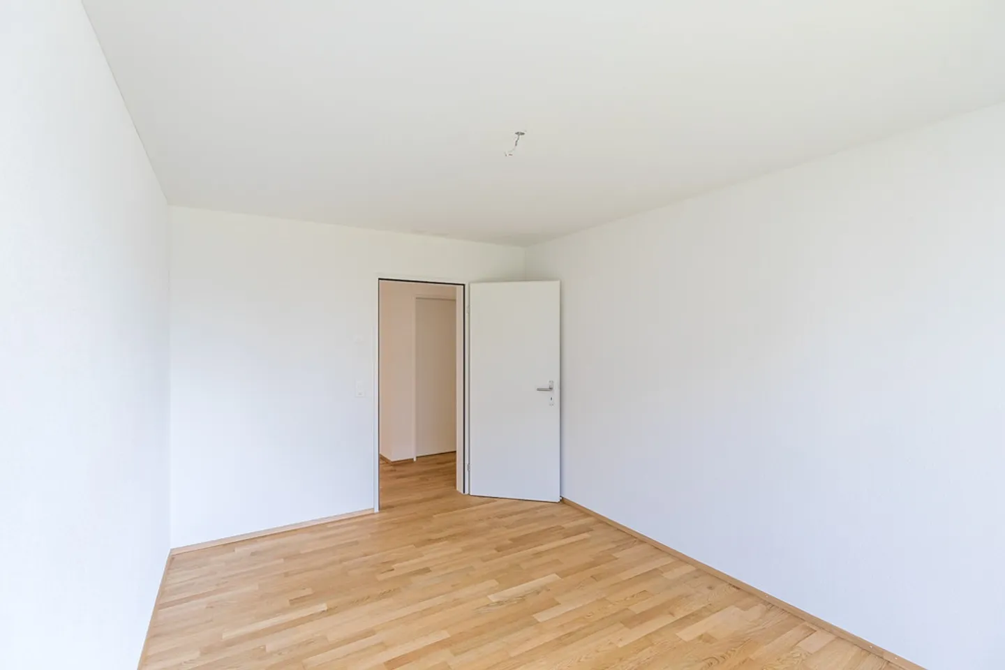 GEMÜTLICHES WOHNEN IM ERDEGSCHOSS - Foto 7 von 9