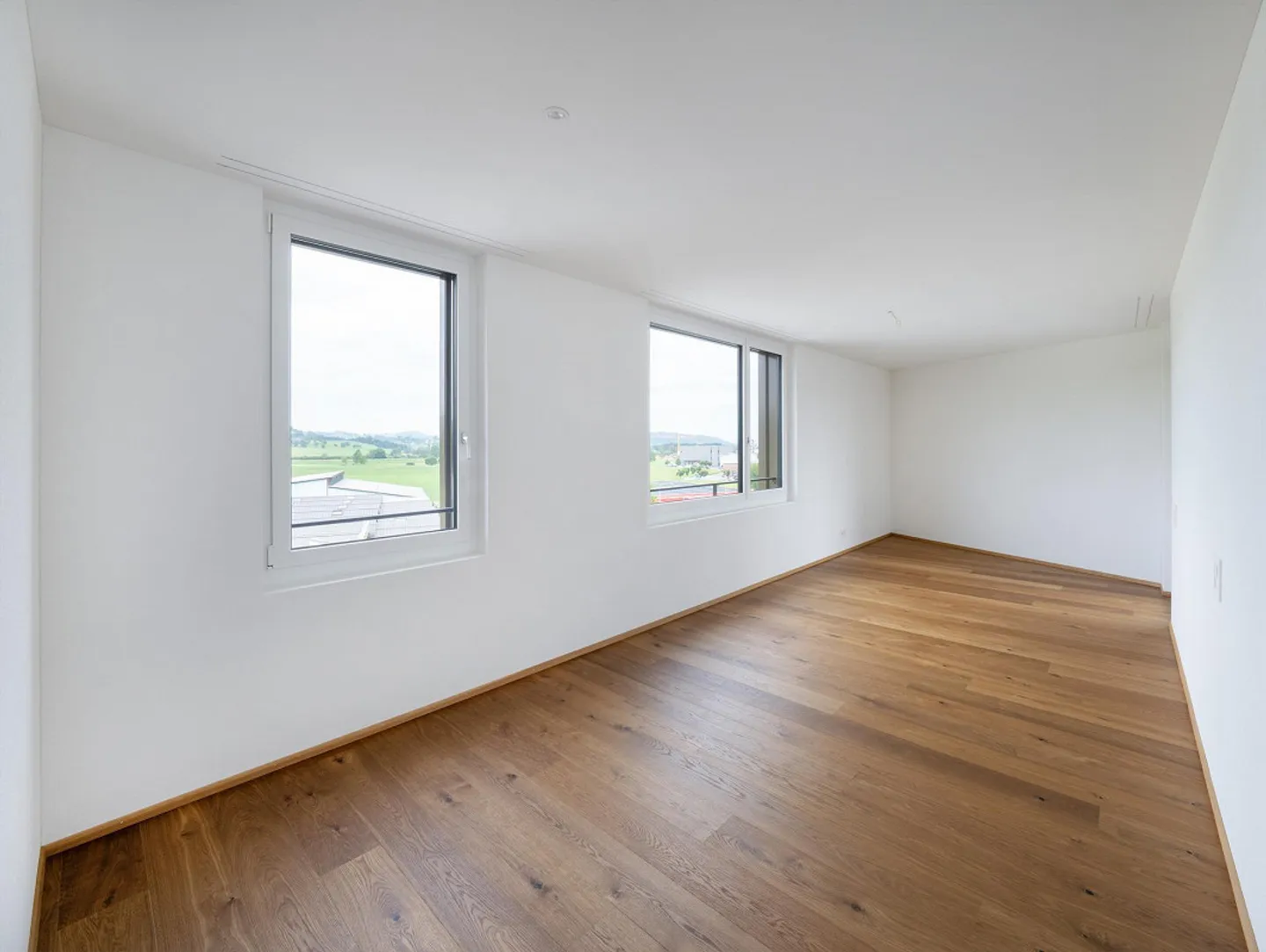 Appartamento moderno attrezzato con 5,5 stanze - Foto 9 di 11