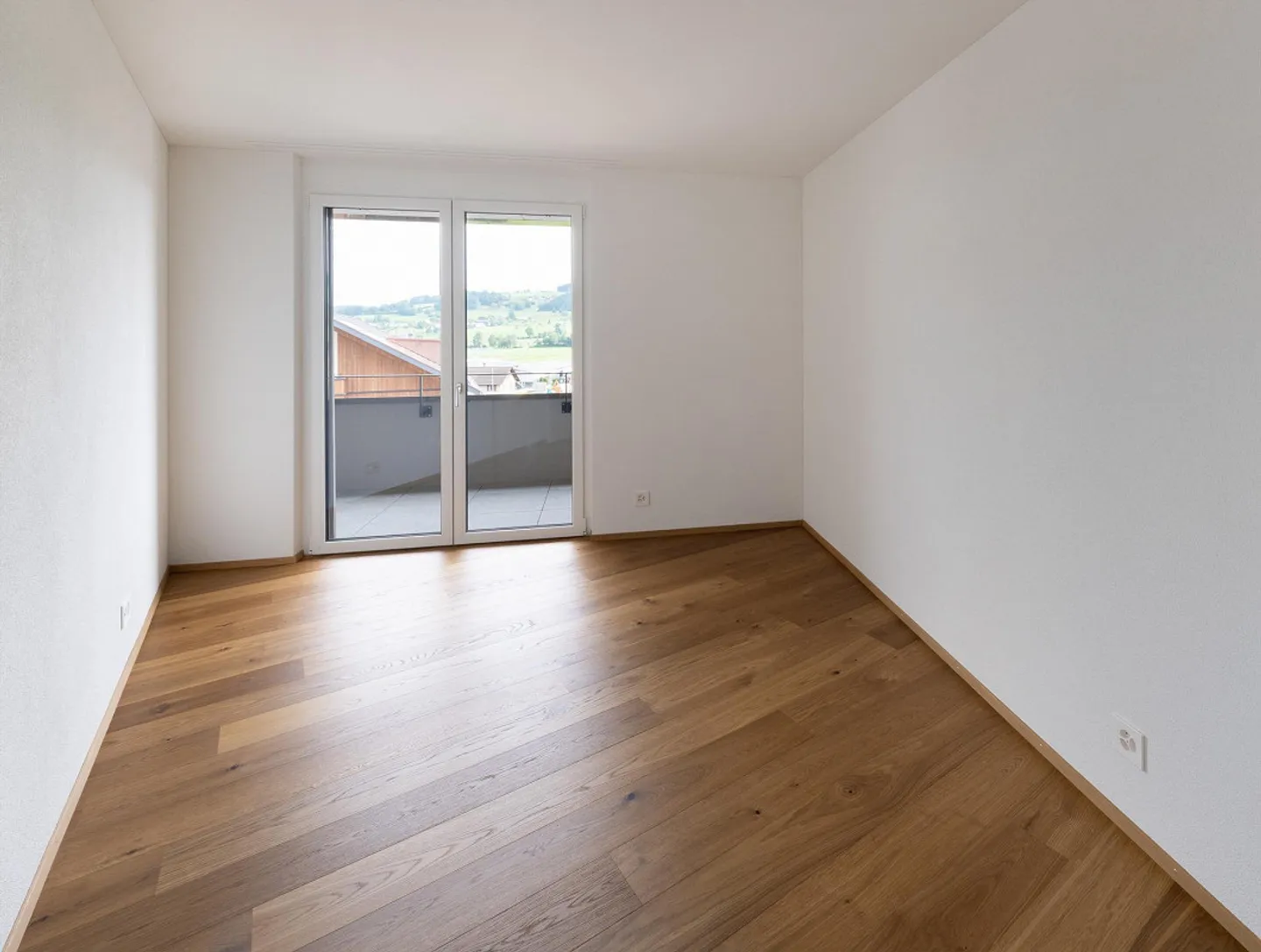 Appartamento moderno attrezzato con 5,5 stanze - Foto 10 di 11