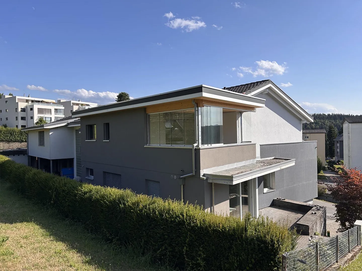 Appartement penthouse exclusif près du village dans une zone verte - Photo 1 sur 27