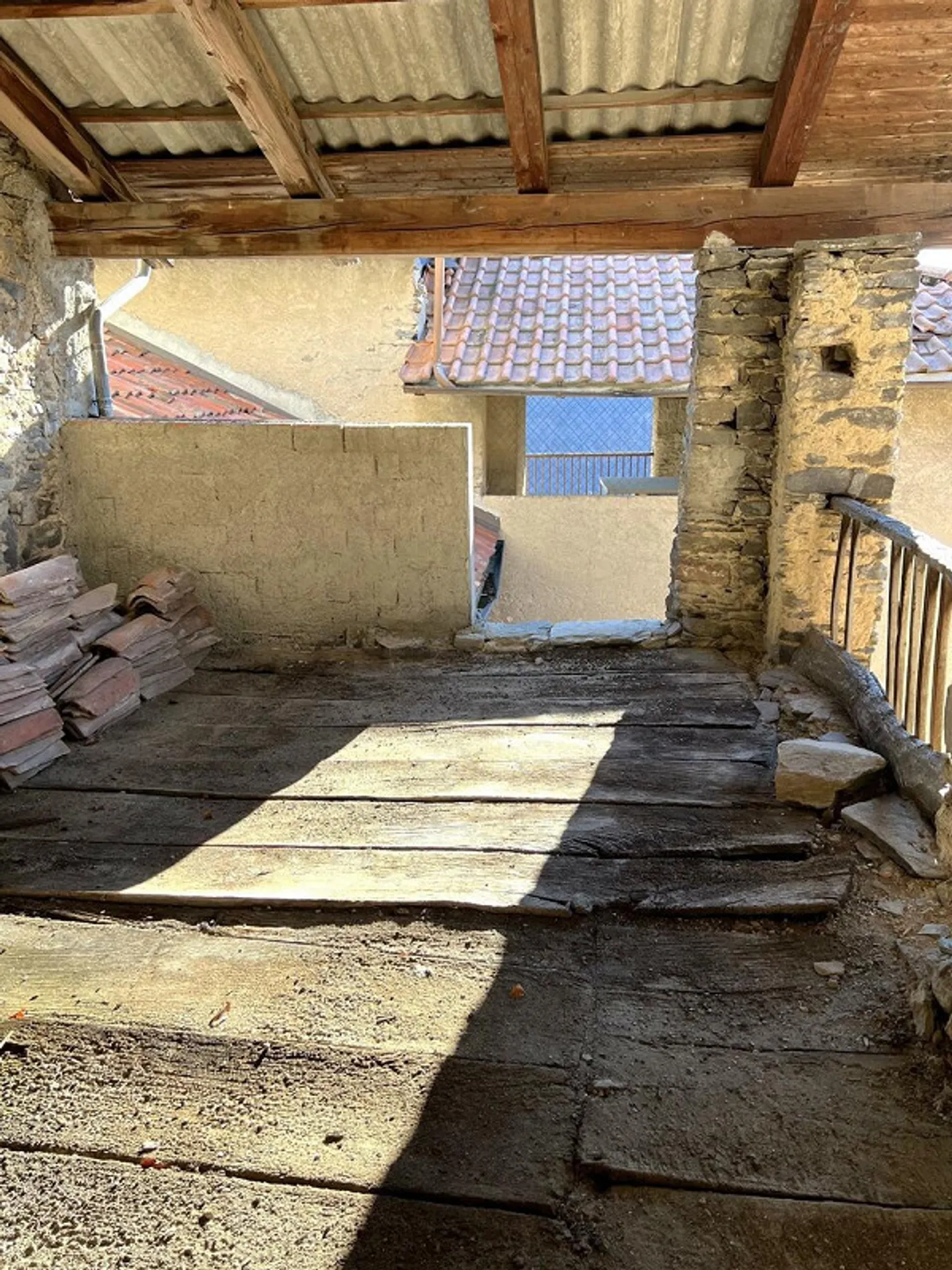 BRENO - Ticinese House in the core (to be renovated) - Photo 11 of 12