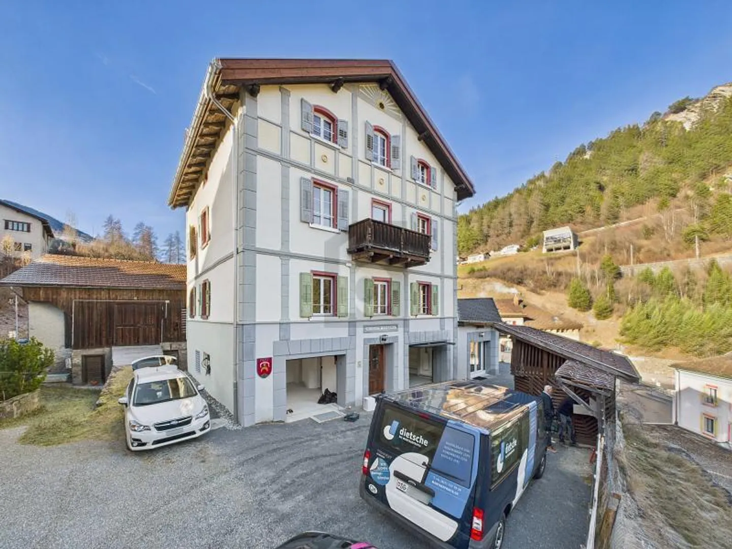 GEMMA MODERNA DI EDIFICIO STORICO CON STUFA IN PIETRA SOAPSTONE - Foto 5 di 6