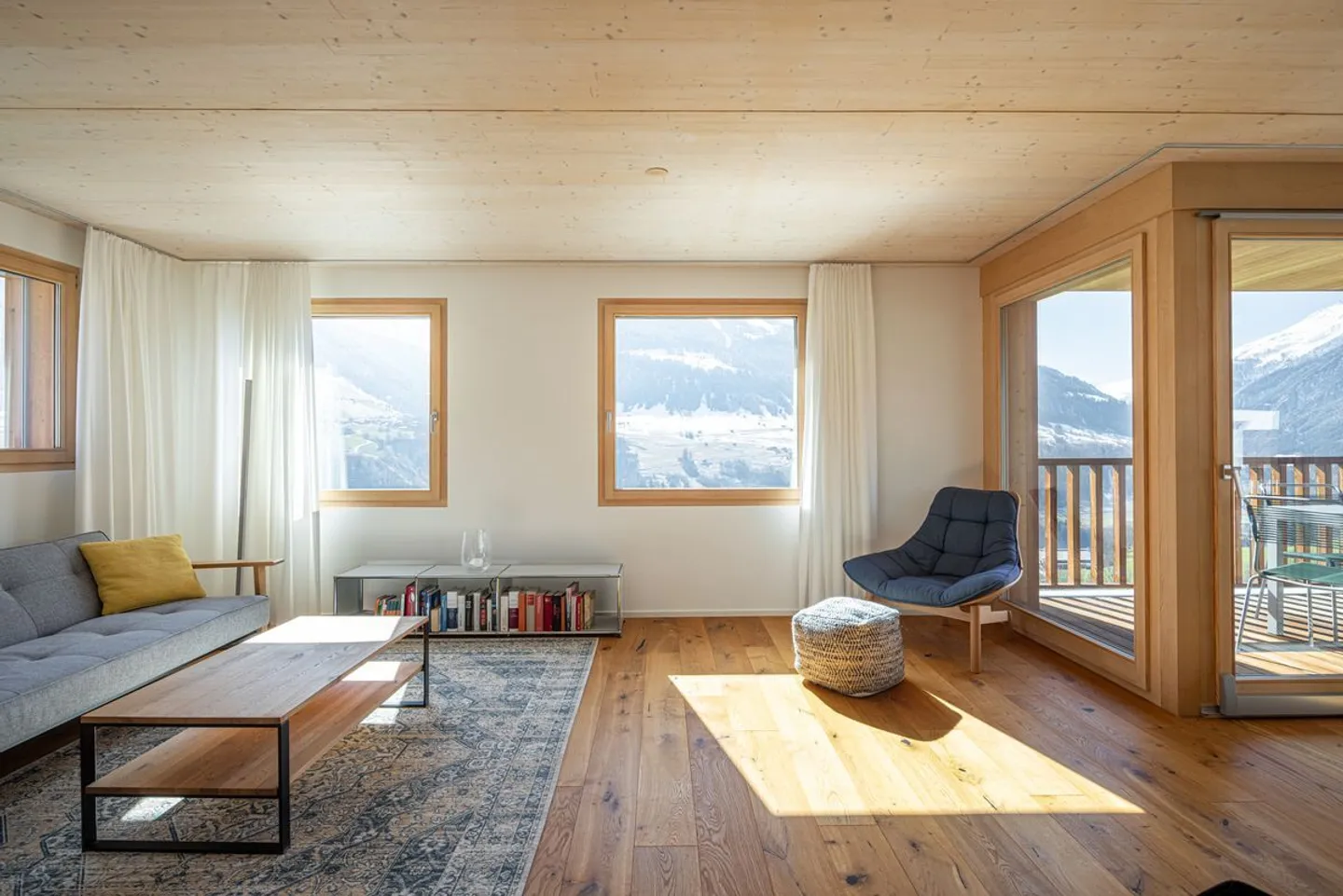Attractive 3.5 Room Maisonette Apartment - Photo 4 of 13