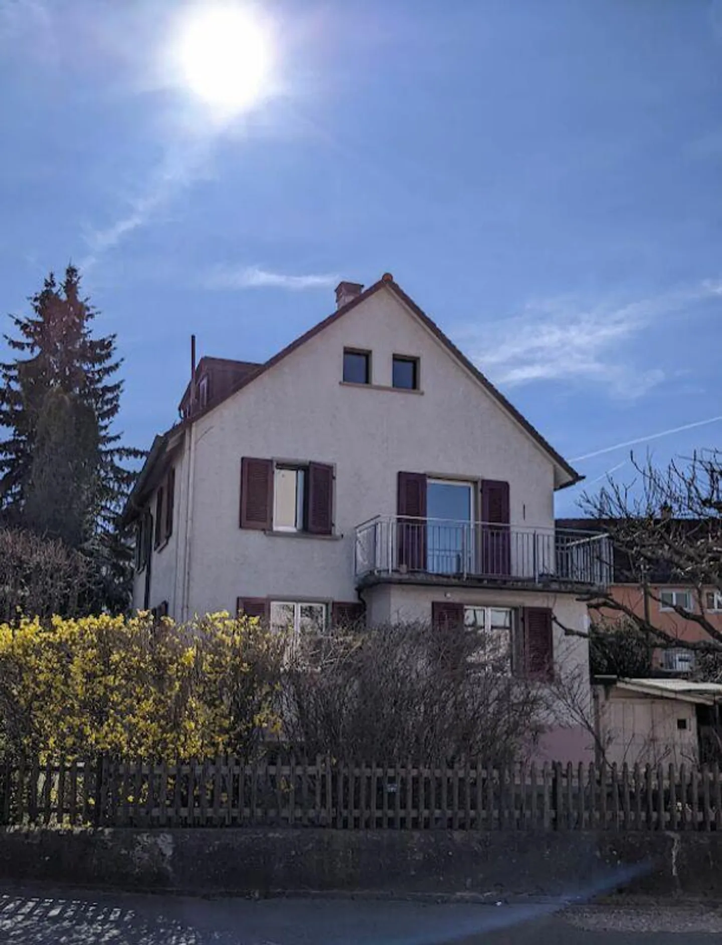 Charmantes Einfamilienhaus mit Garten - Foto 2 von 5