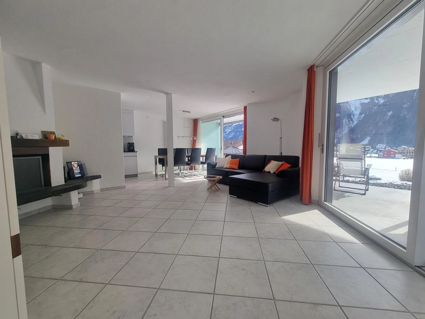 Appartamento giardino unico di 2,5 stanze a Engelberg - Foto 2 di 9