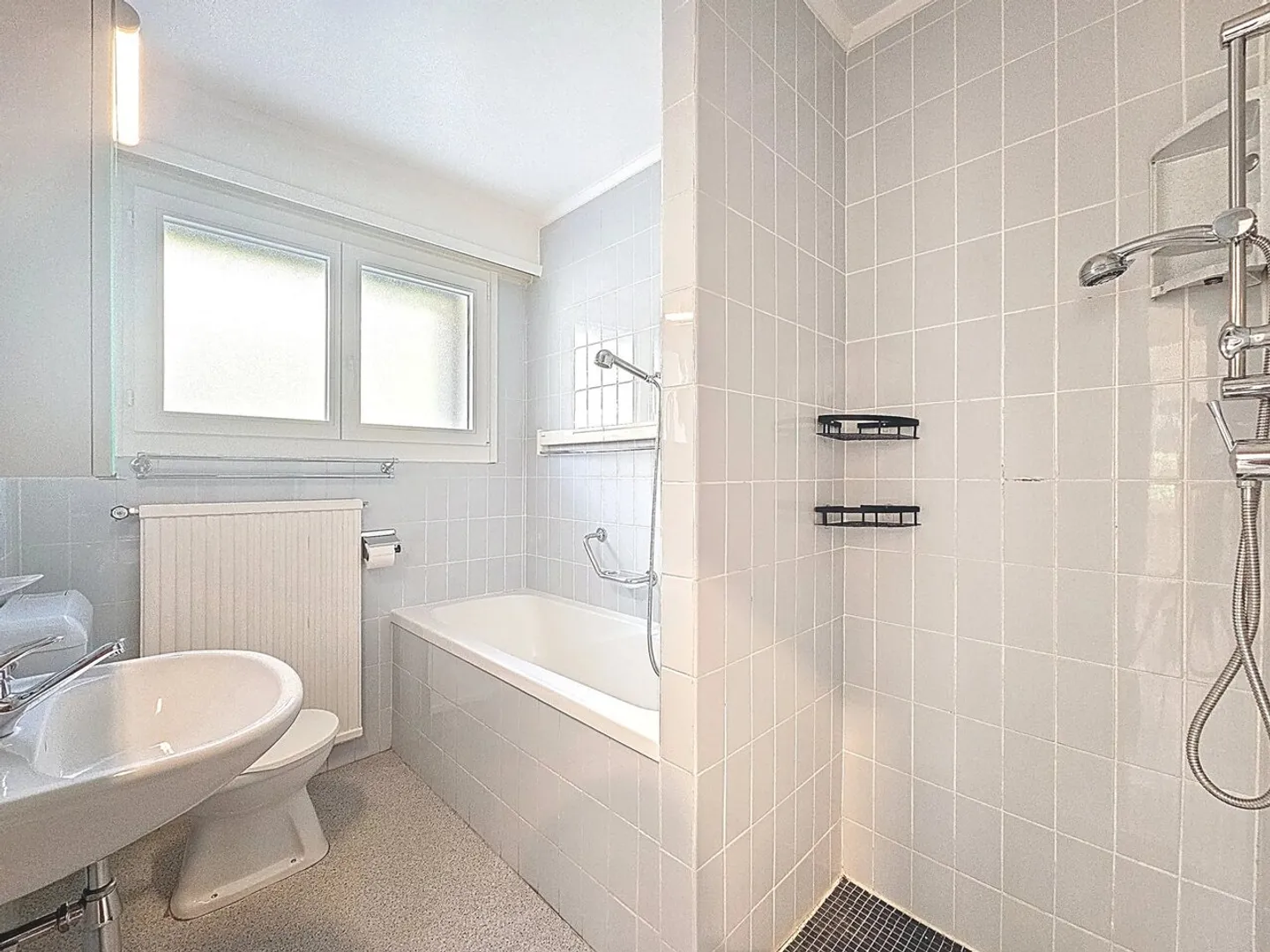 Appartamento in vendita - Foto 9 di 10