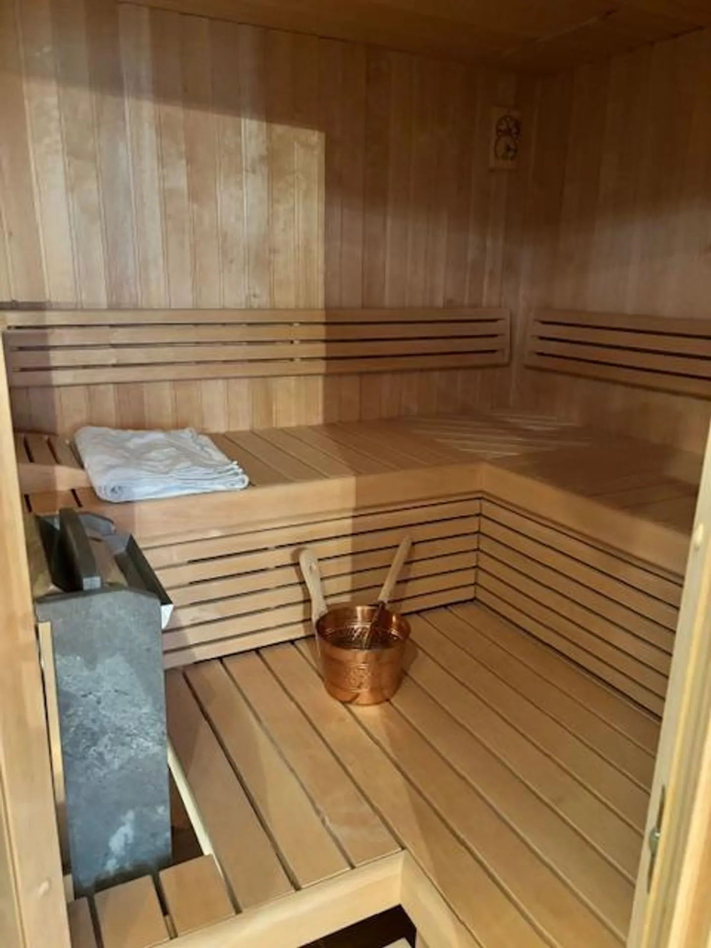 Charming Family Home in Flims - Photo 17 of 20