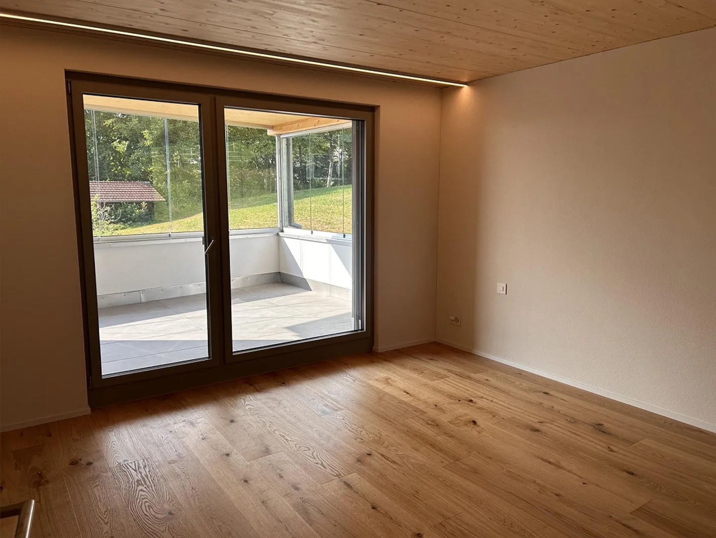 Appartement penthouse exclusif près du village dans une zone verte - Photo 15 sur 27