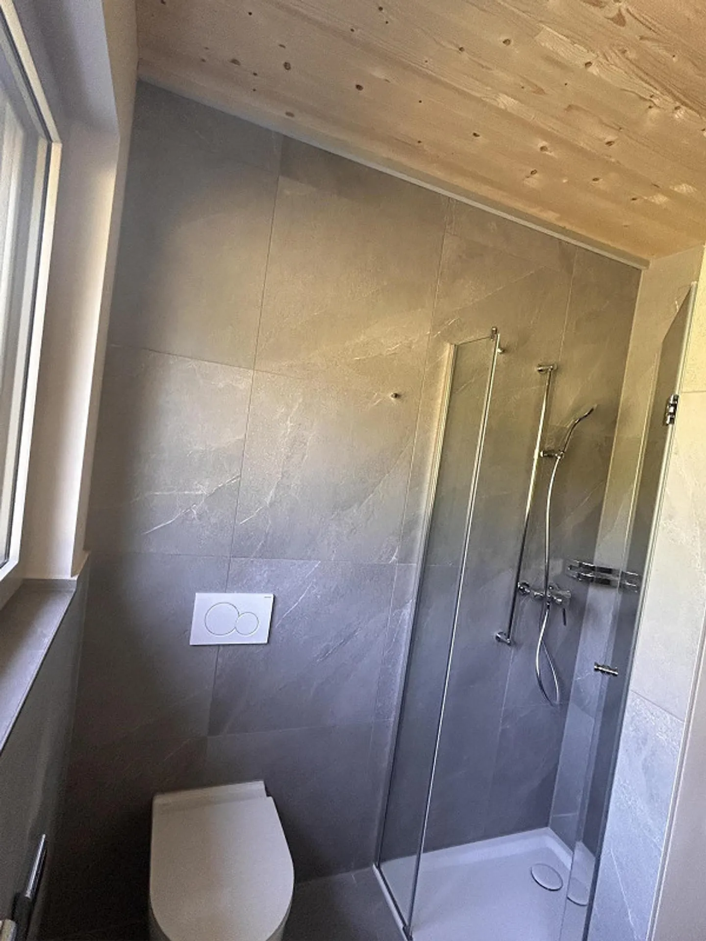 Appartement penthouse exclusif près du village dans une zone verte - Photo 19 sur 27