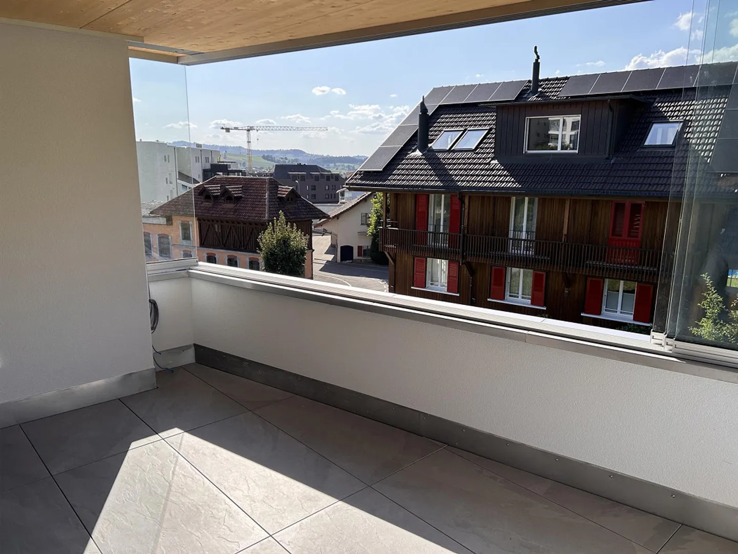 Appartement penthouse exclusif près du village dans une zone verte - Photo 24 sur 27