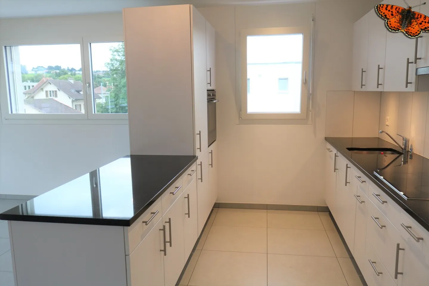 4 ½ ROOMS - Close to all amenities - Photo 2 of 11