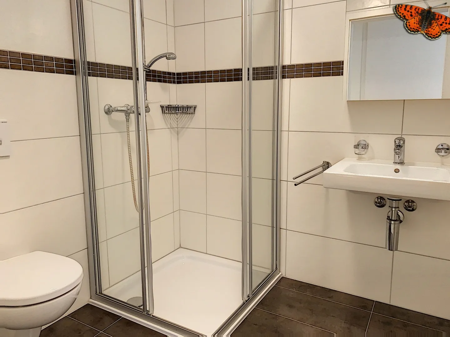 4 ½ ROOMS - Close to all amenities - Photo 9 of 11