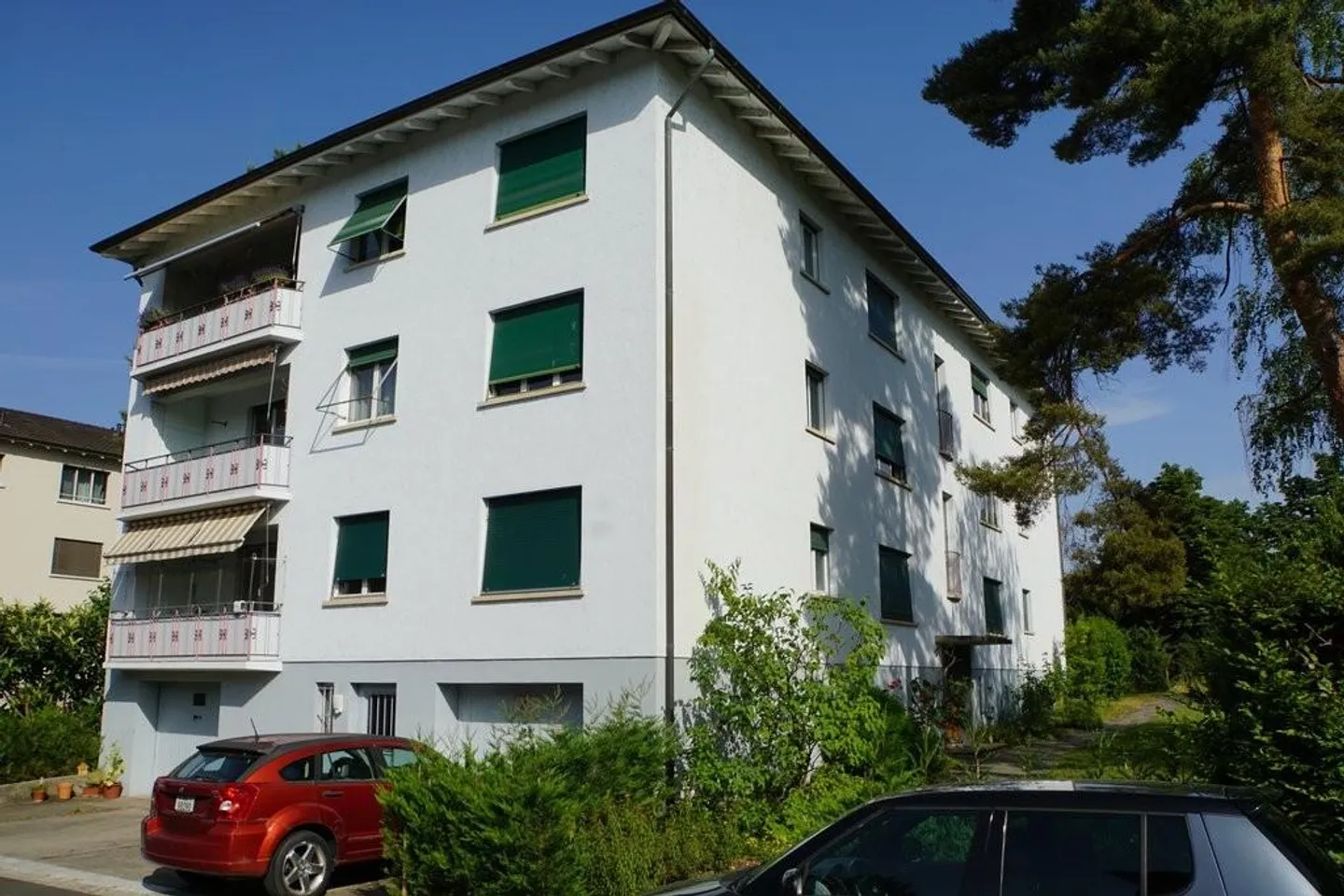 Appartamento attraente con 3 stanze e ampio balcone - Foto 1 di 10