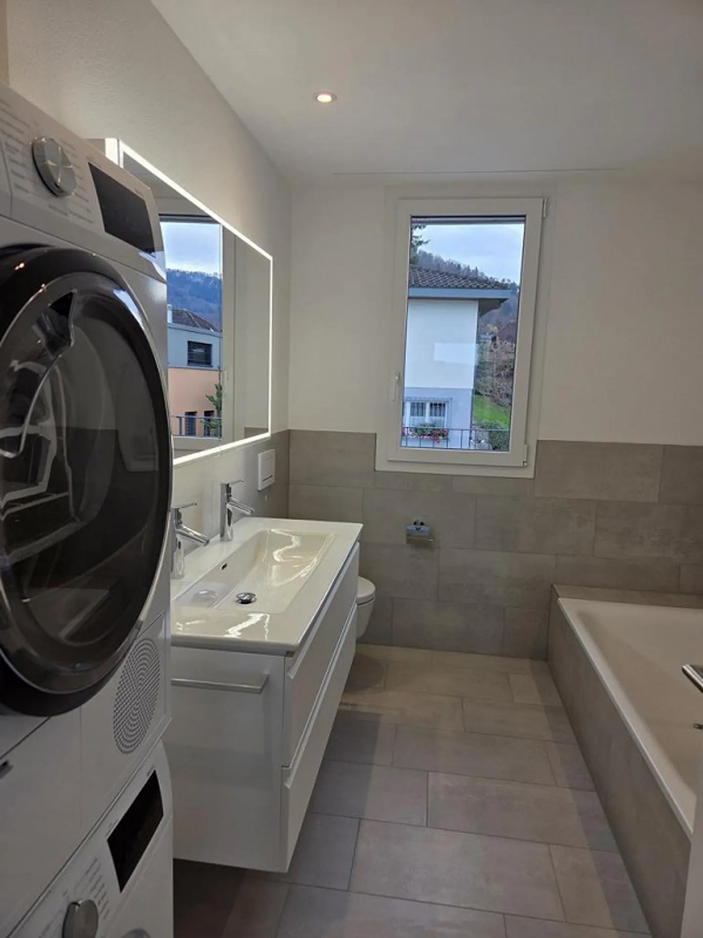 Modern apartment with breathtaking view - Photo 6 of 7