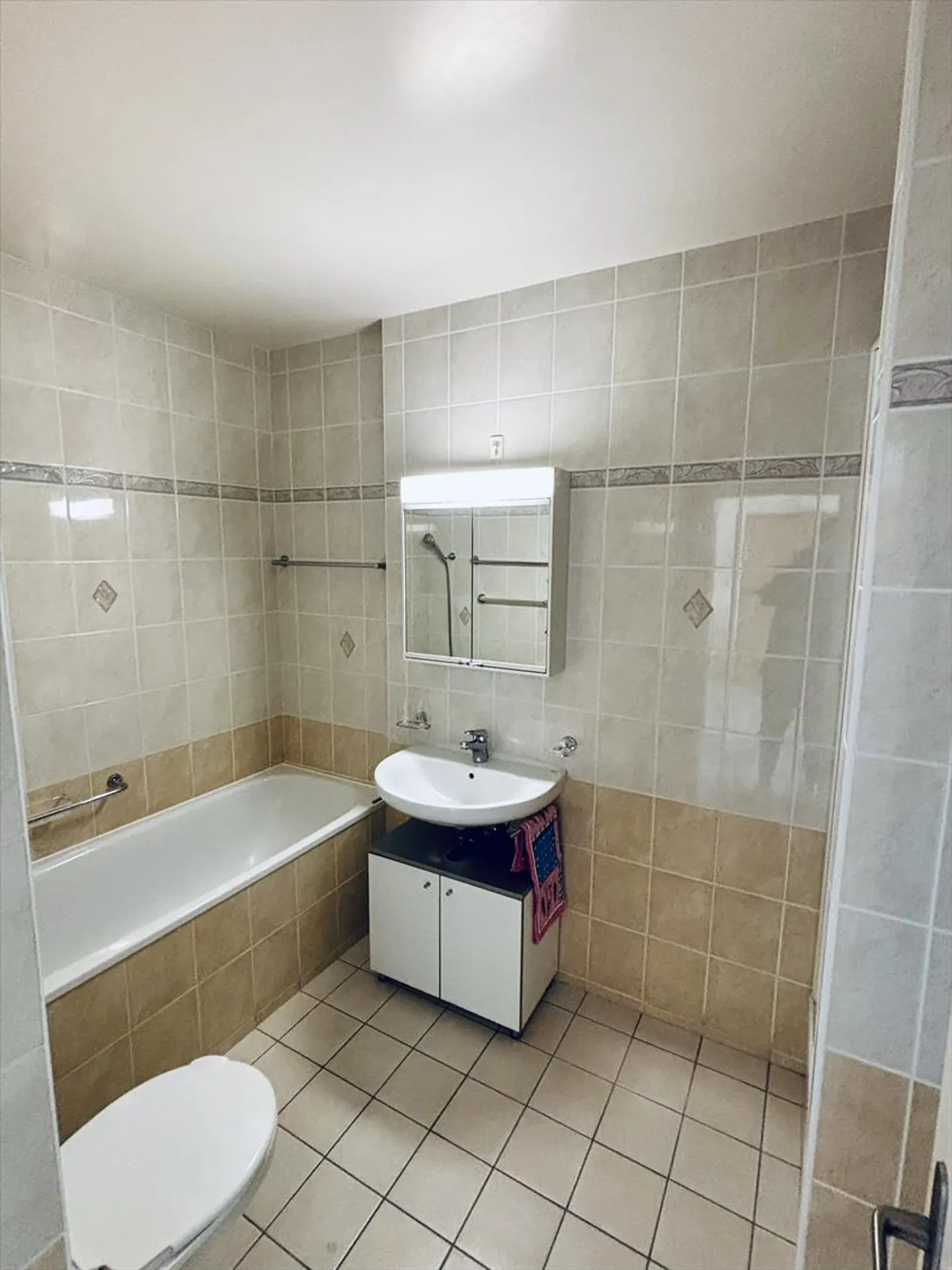 Beautiful CASATAX 4-room apartment in Lancy - Photo 11 of 11