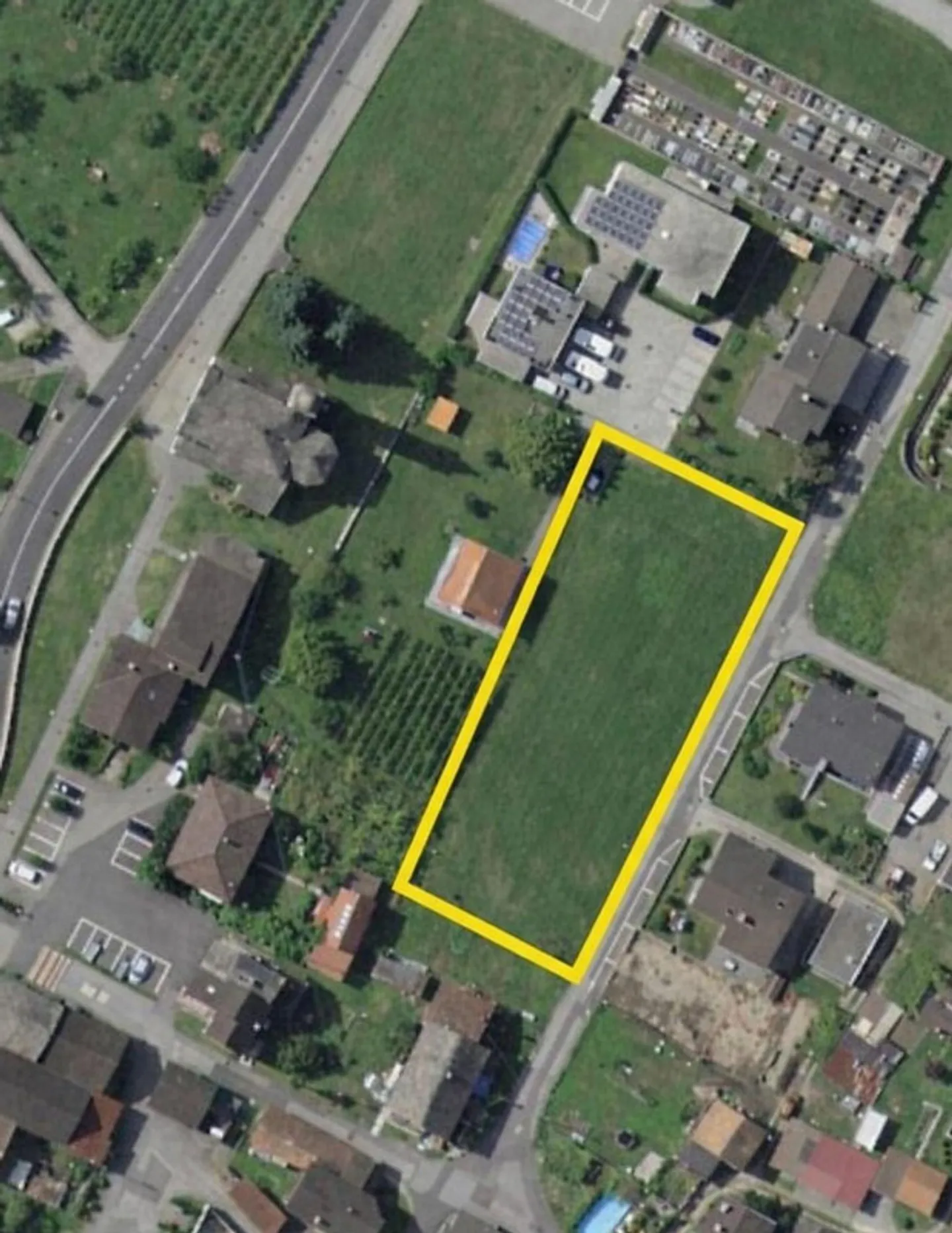 FLAT BUILDABLE LOT WITH GREAT POTENTIAL - Photo 6 of 7