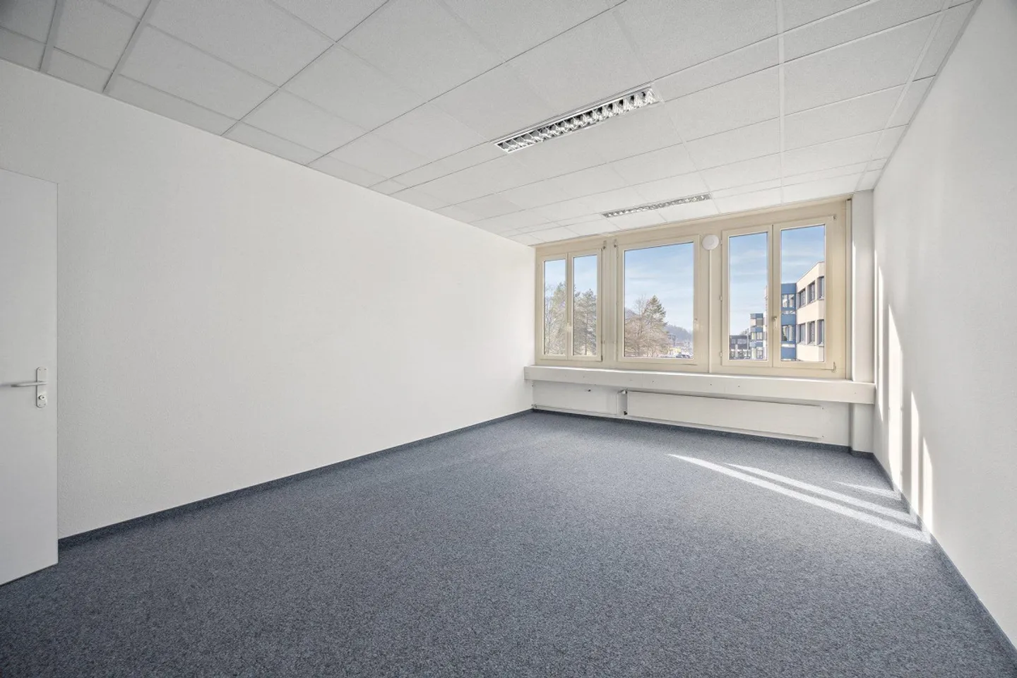 Move in, get started, feel good - fully equipped individual offices in ... - Photo 2 of 5