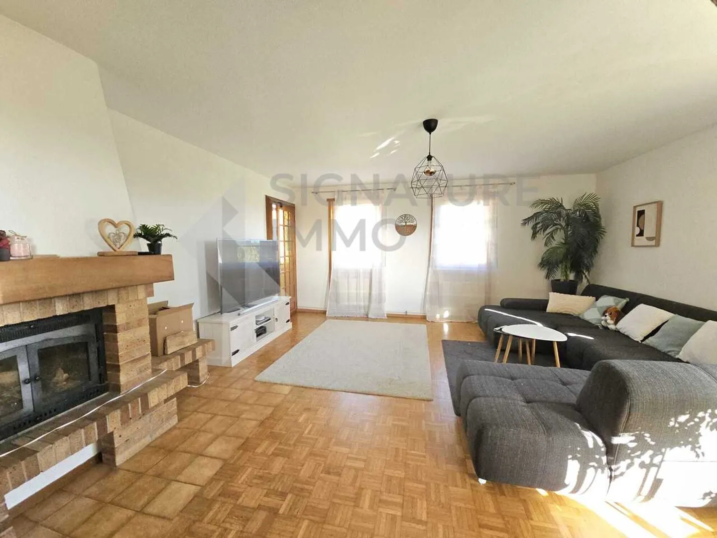 Spacious 5.5-room apartment - Photo 3 of 7