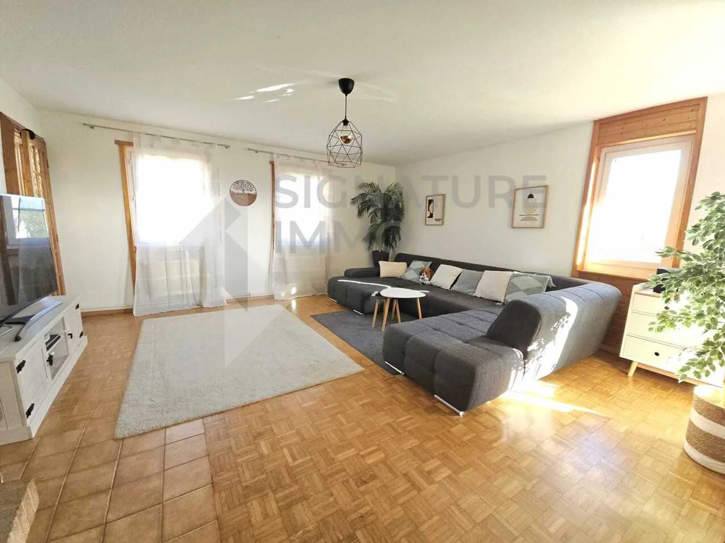 Spacious 5.5-room apartment - Photo 4 of 7
