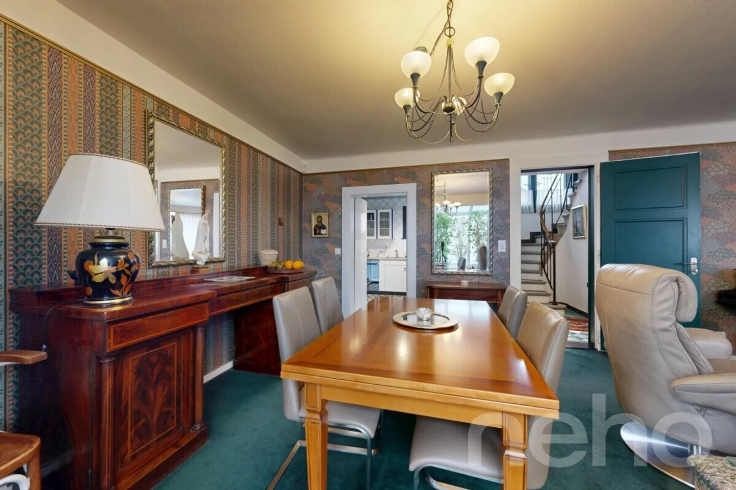 Appartement 5 pièces sur trois niveaux avec 150 m² à aménager, sous-sol aménagé - Photo 12 sur 12