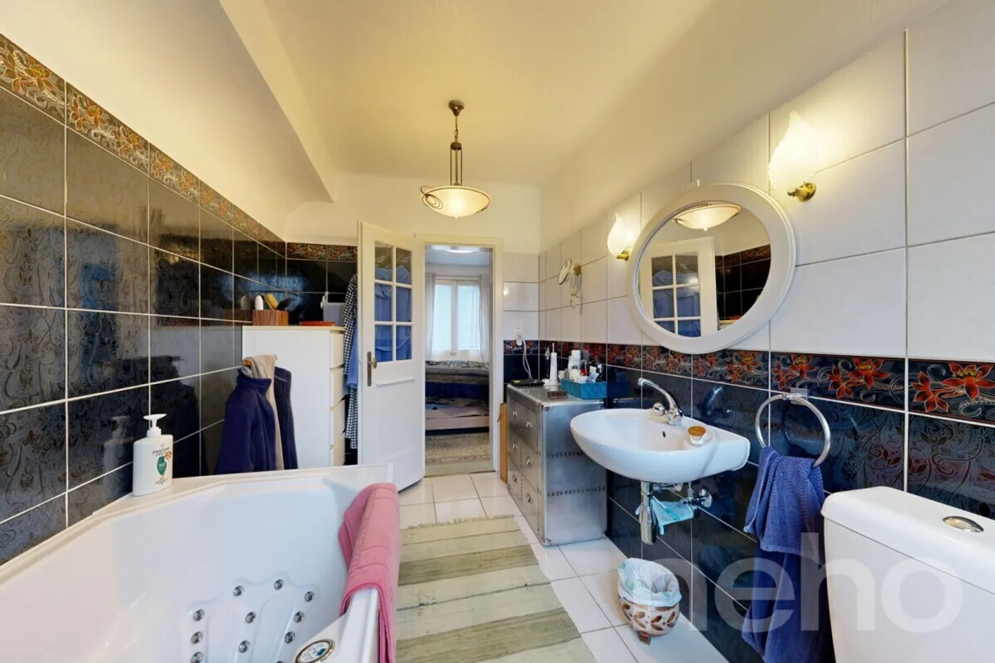 Appartement 5 pièces sur trois niveaux avec 150 m² à aménager, sous-sol aménagé - Photo 11 sur 12