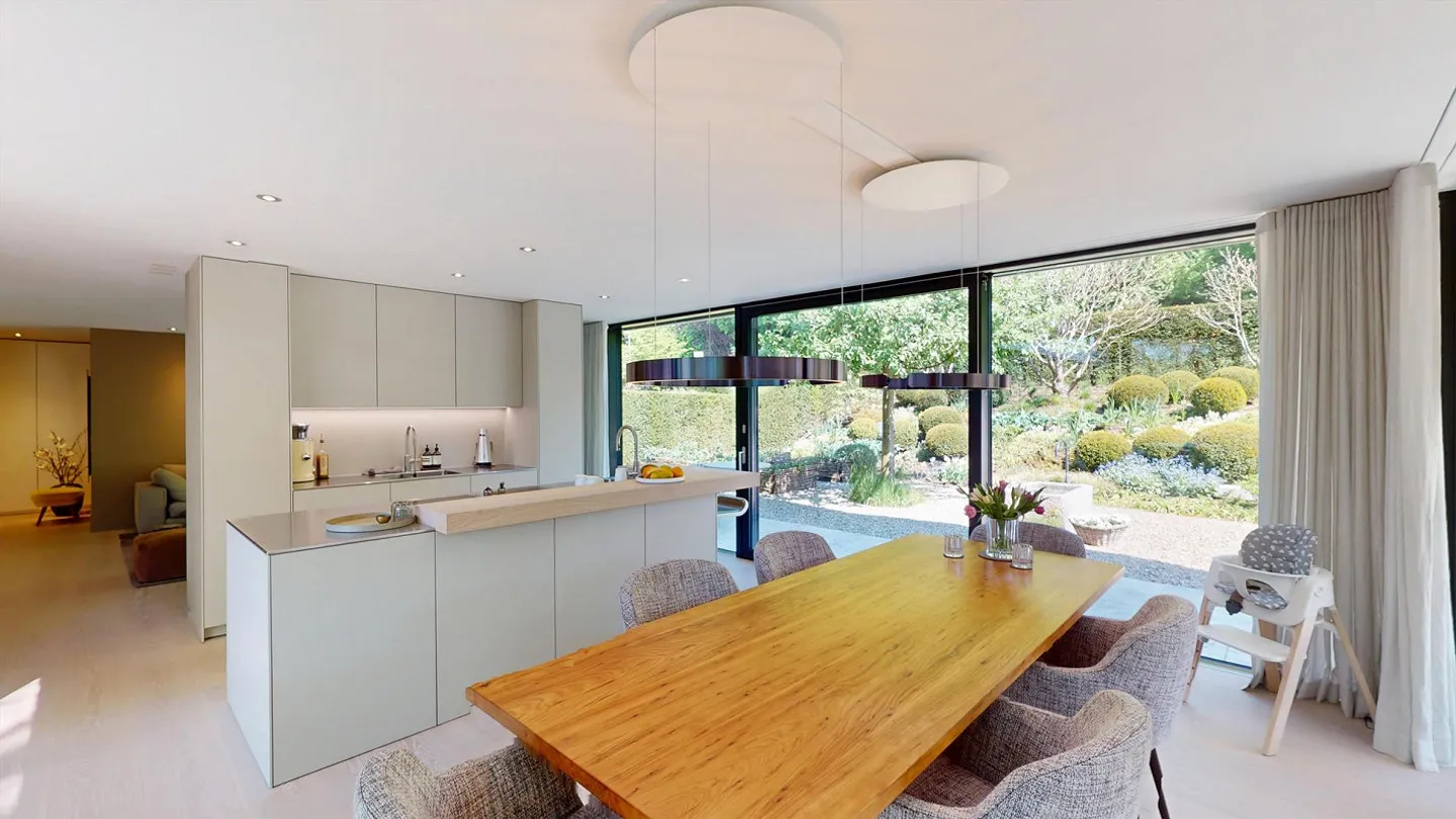 Exklusive 5.- Zi. Gartenwohnung an bester Lage von Bottmingen Luxuriöses Wohnen auf über 155 qm - Foto 6 von 14