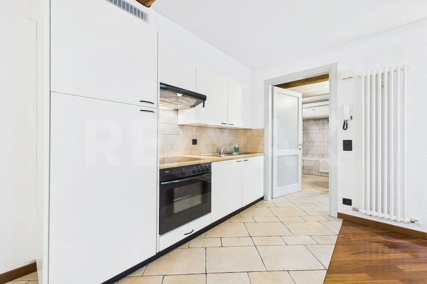 Charming 2½ room apartment with stunning lake view in... - Photo 7 of 13