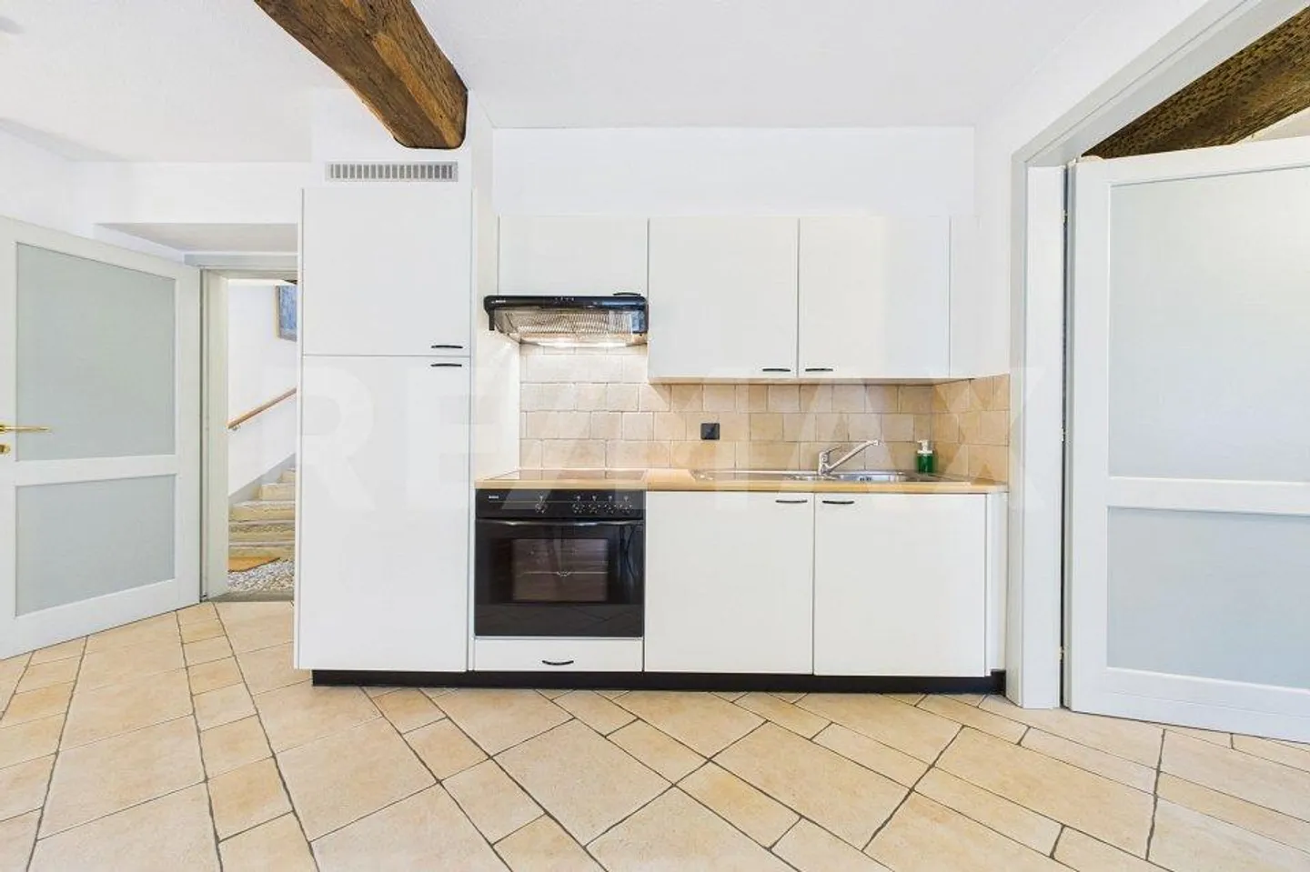 Charming 2½ room apartment with stunning lake view in... - Photo 6 of 13
