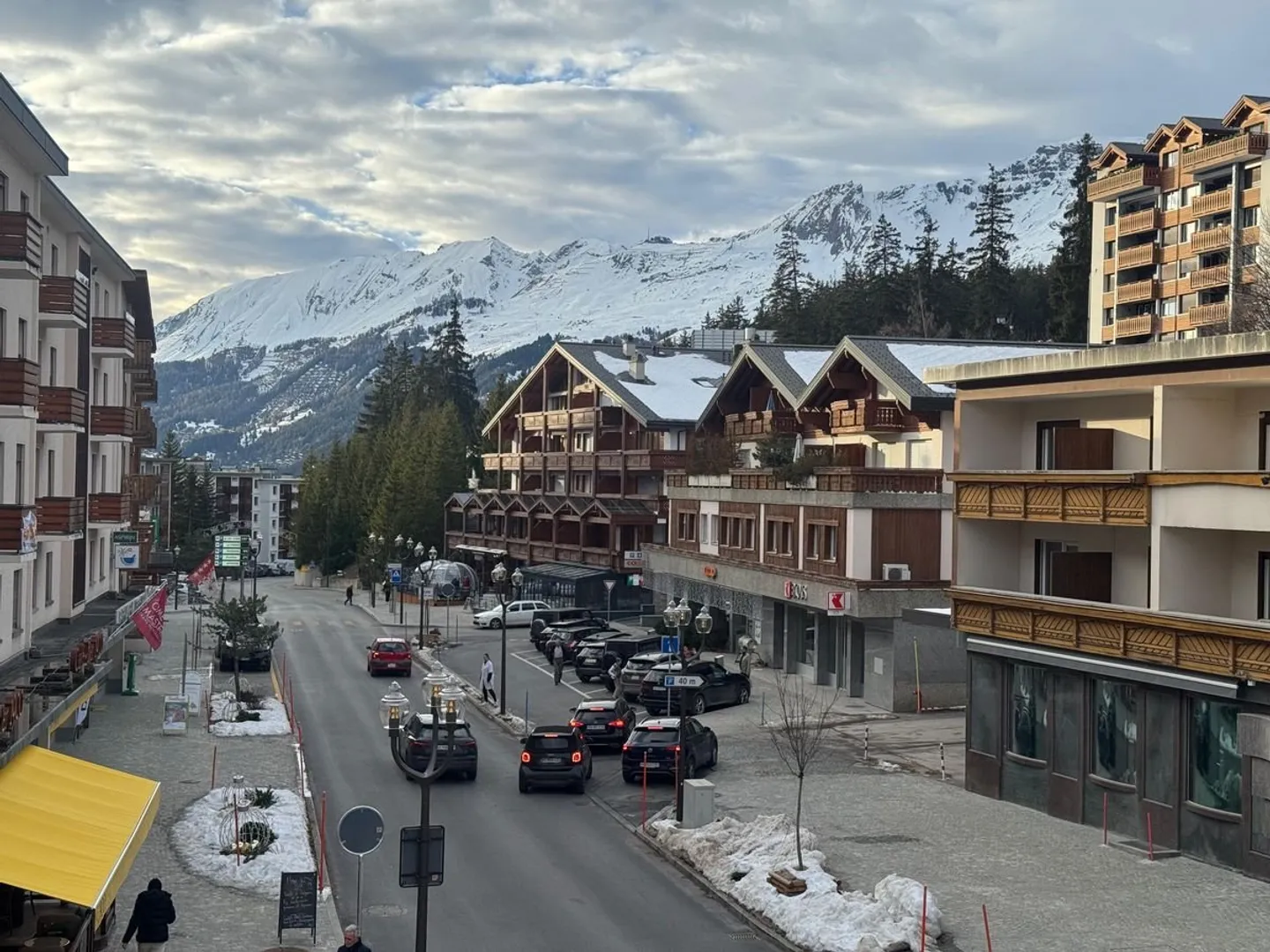 Appartement de 4.5 pièces central et lumineux - Photo 2 sur 7