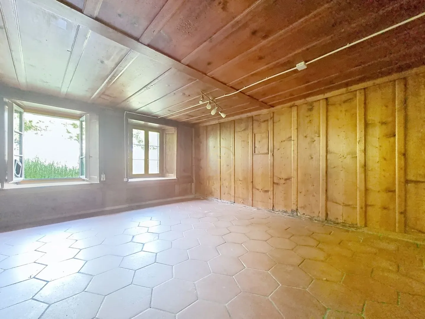 BRENLES, Farm 5.5 rooms from 1851 to renovate allowing multiple housing. - Photo 5 of 12