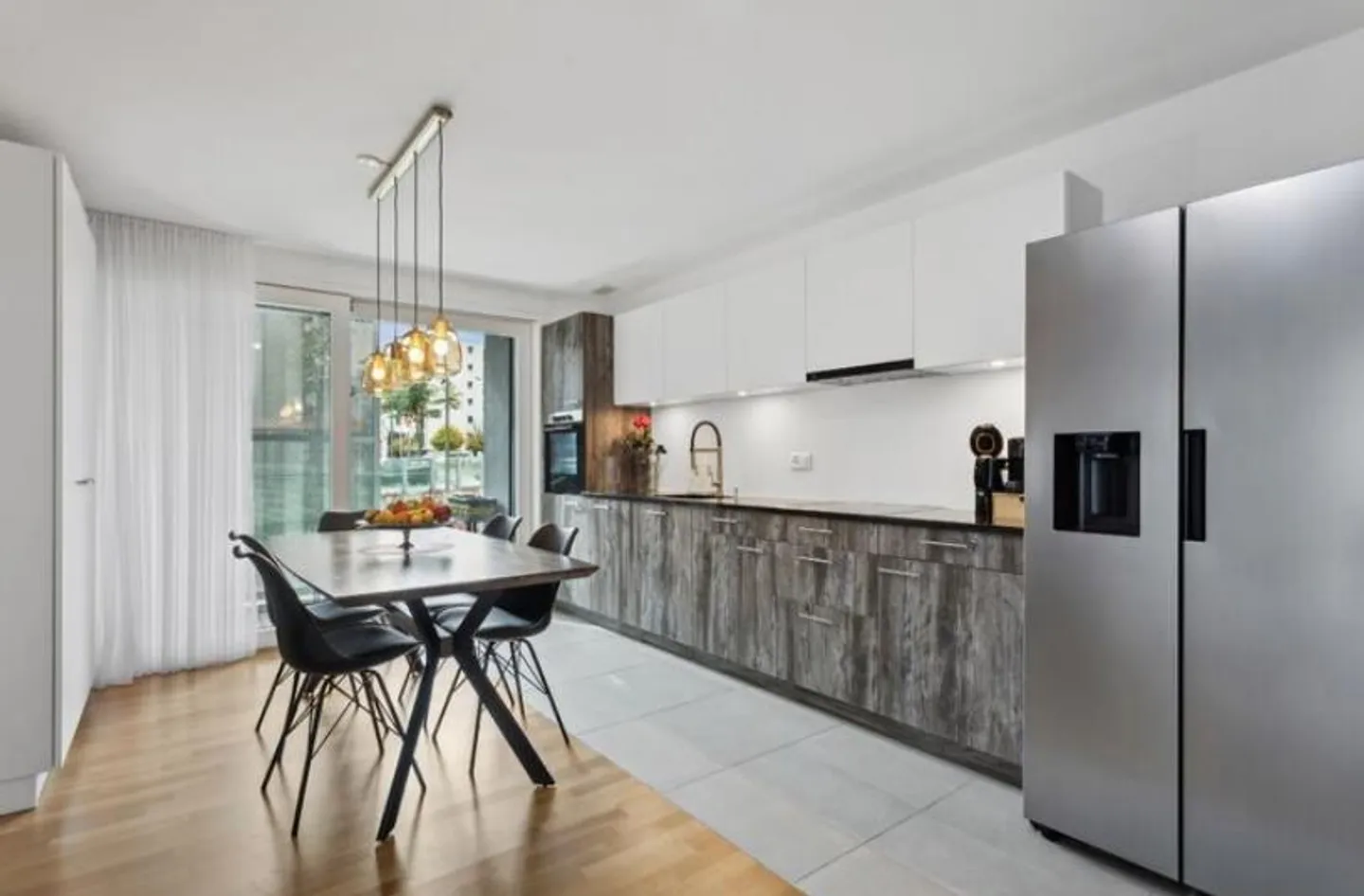 Wunderschöne moderne Wohnung mit 3,5 Zimmern (84 m2) in Fribourg - Foto 6 von 11