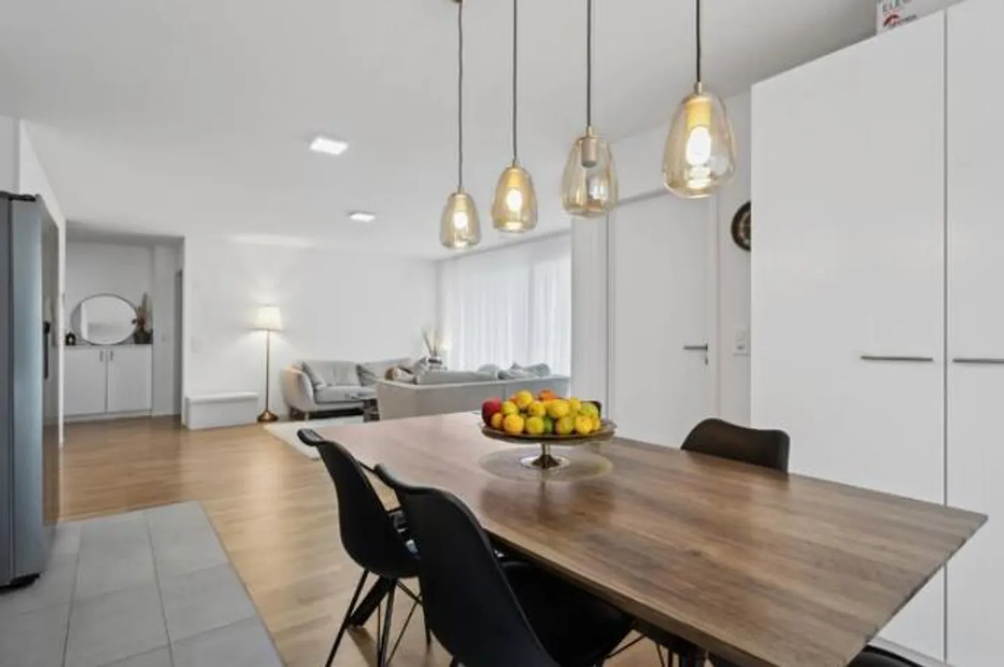Wunderschöne moderne Wohnung mit 3,5 Zimmern (84 m2) in Fribourg - Foto 7 von 11