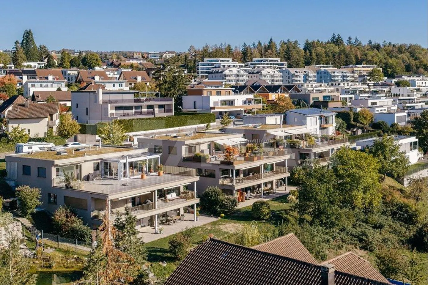 Qualité de vie au bord du lac : appartement moderne et confortable de 3½ pièces - Photo 1 sur 13